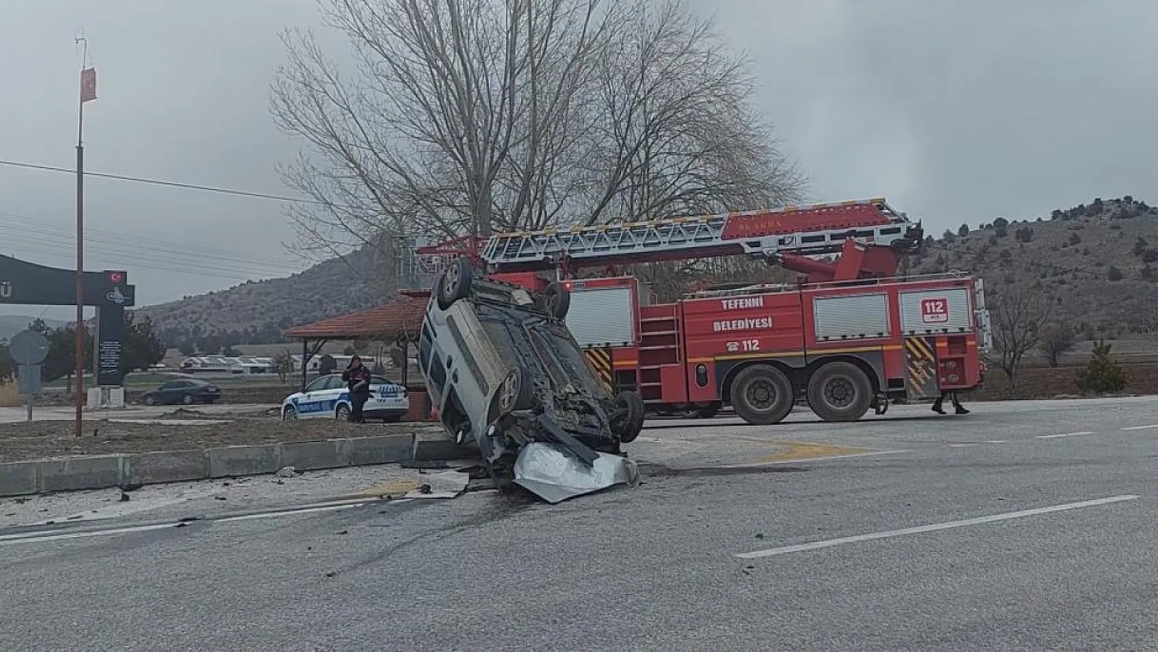 Burdur-Fethiye Yolu'nda feci kaza! Takla atan araçtan 3 kişi yaralı kurtuldu