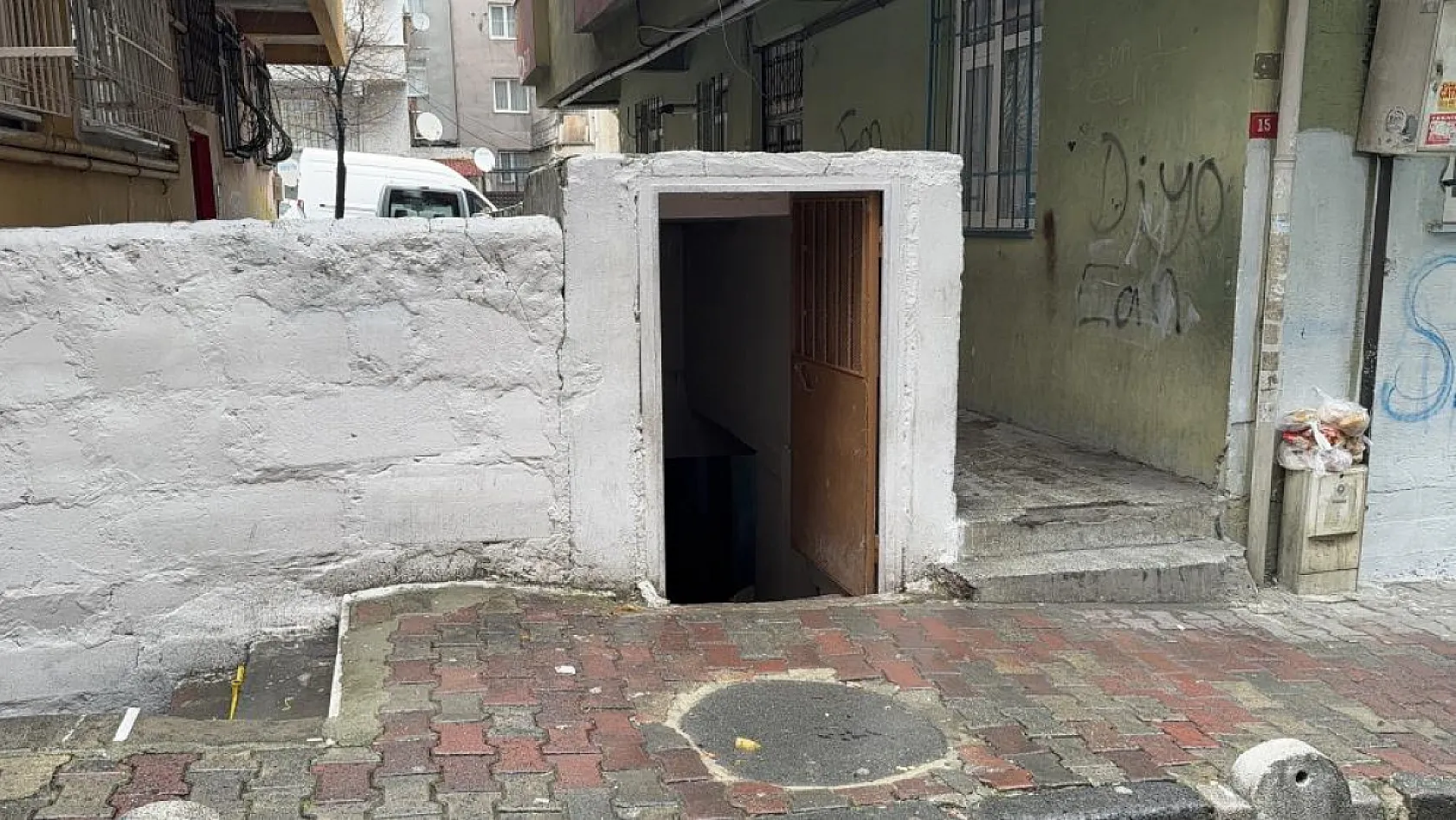 İstanbul'da 14 yaşındaki çocuk akrabası tarafından canice öldürüldü! Şok ihbar ortaya çıkardı