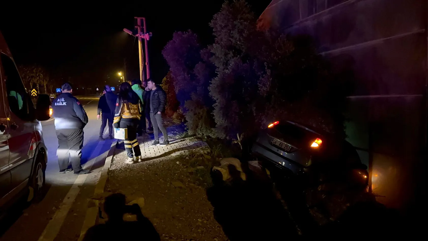 Muz serasına daldı, polis ve sağlık ekiplerini 1 saat oyaladı