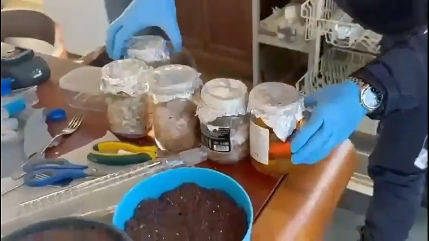 Ortaca'da uyuşturucu üretim düzeneği ele geçirildi