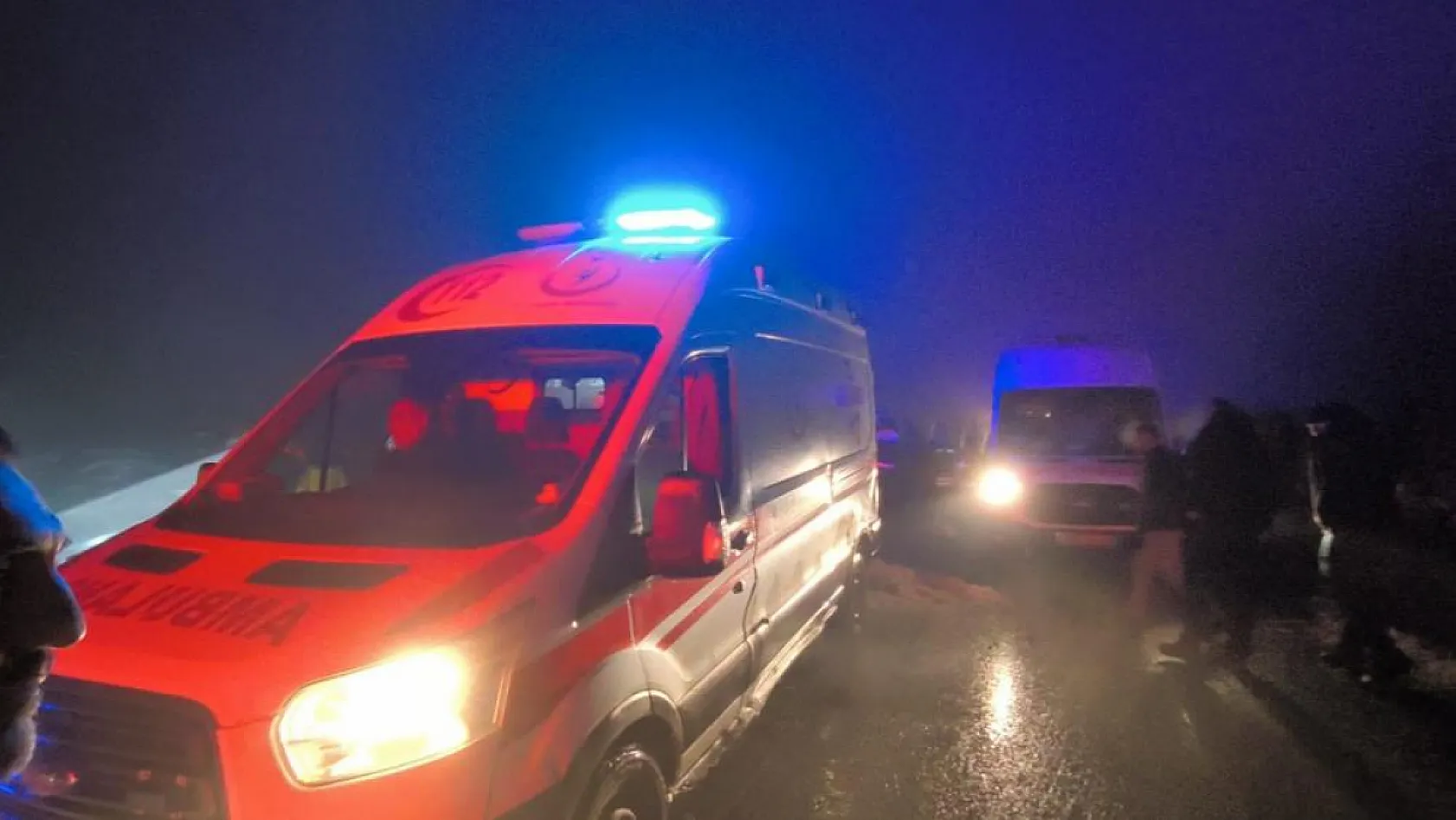 Bingöl'de Yolcu Otobüsü Devrildi: 5 Ölü, 31 Yaralı