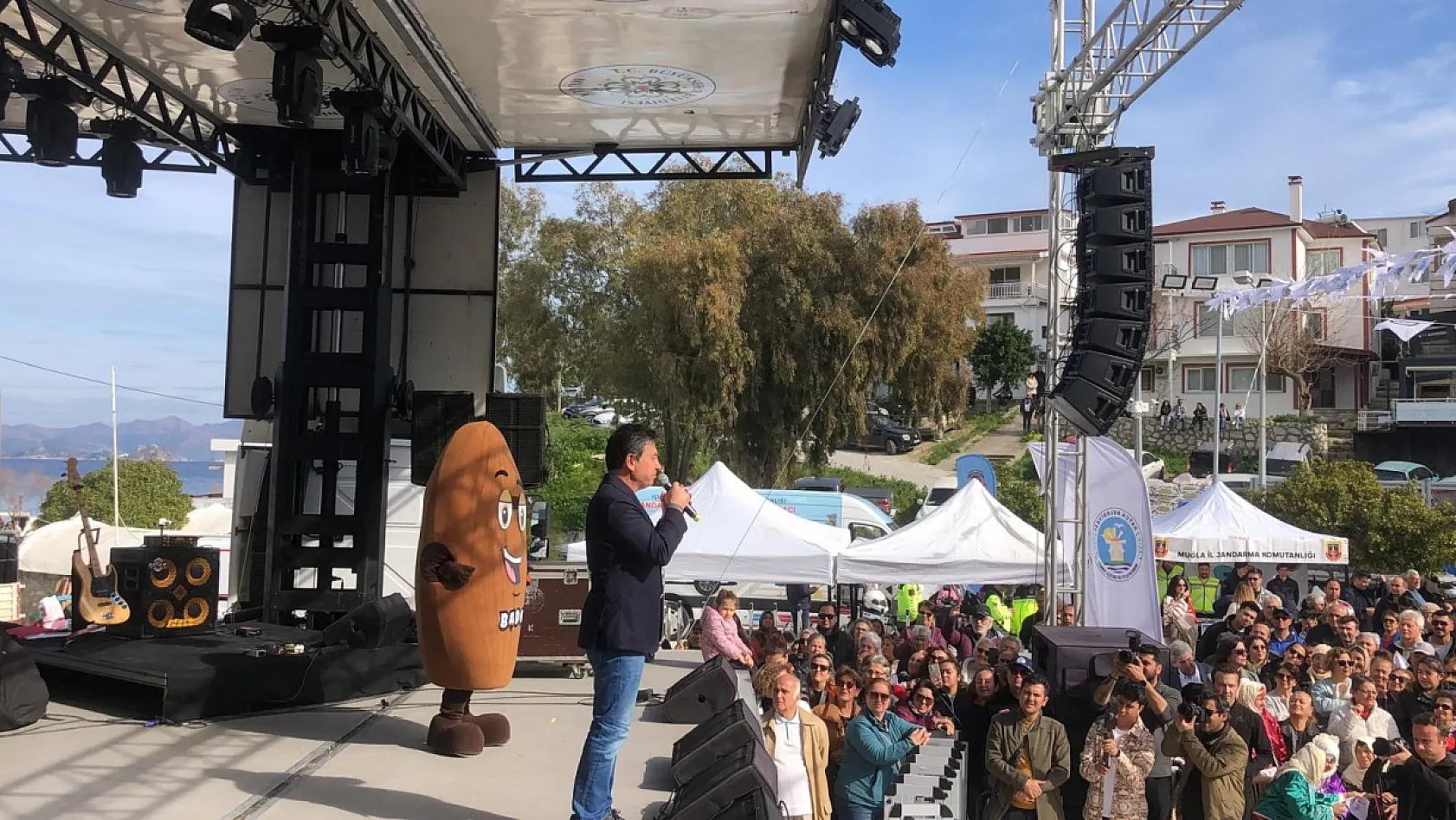 Datça Badem Çiçeği Festivali sürüyor