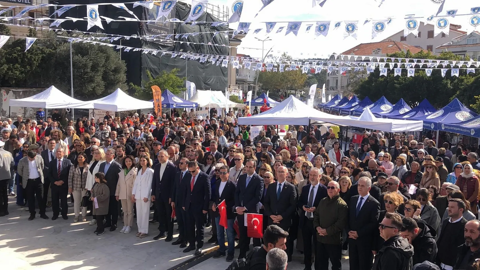 Datça Badem Çiçeği Festivali sürüyor