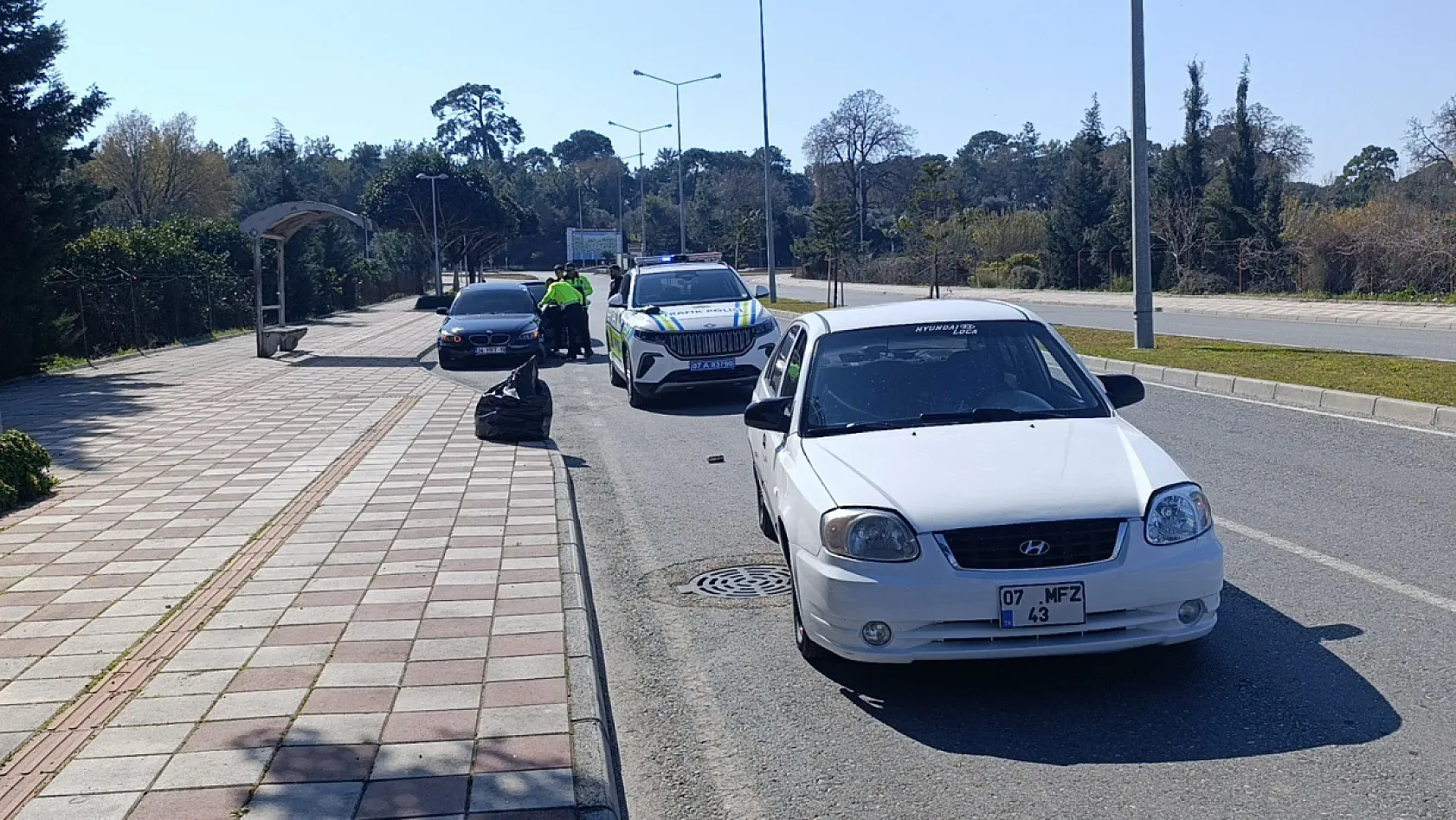 Trafik güvenliğini tehlikeye atan ehliyetsiz sürücüye ceza yağdı