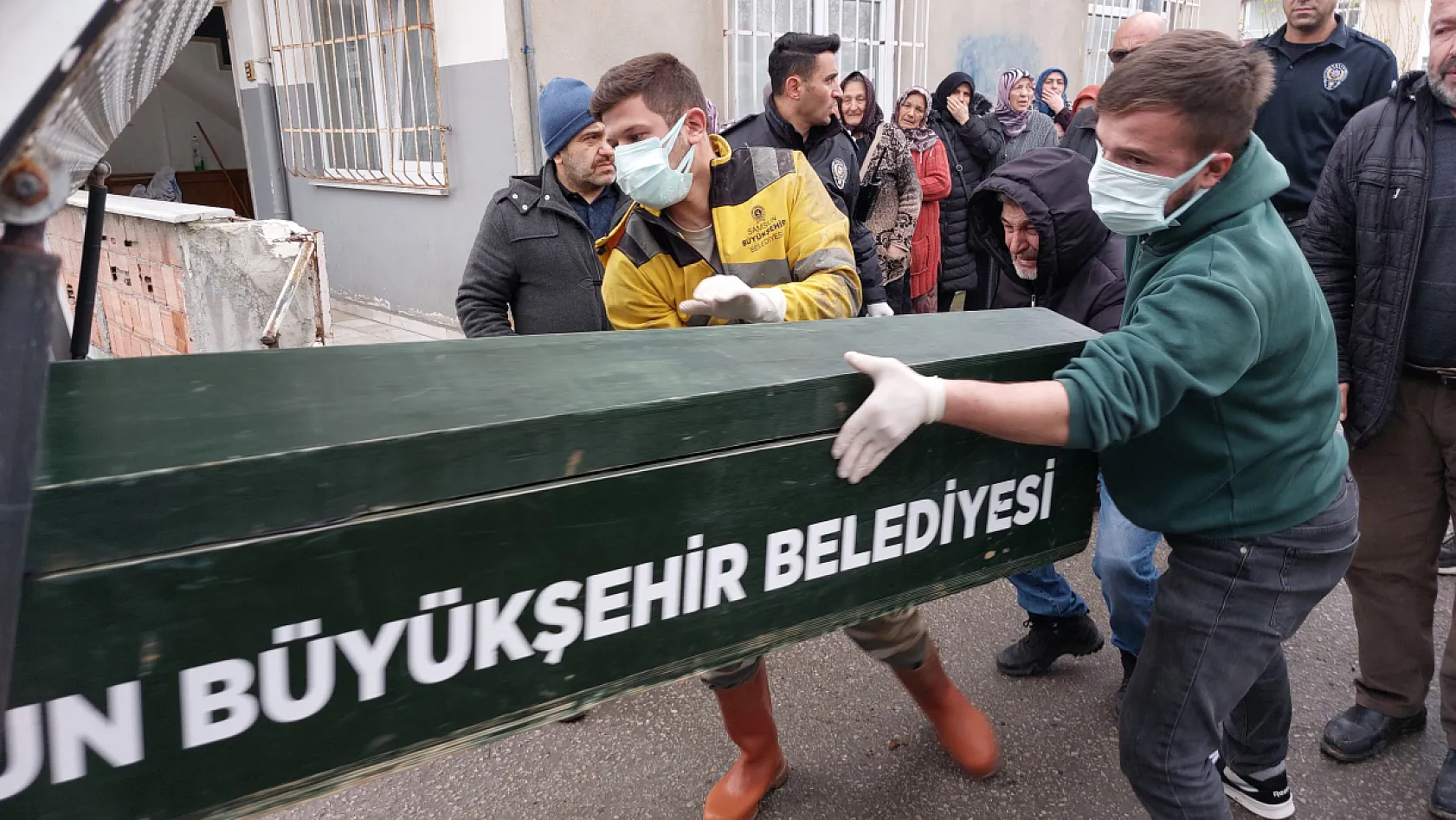 Banyoda ölü bulundu
