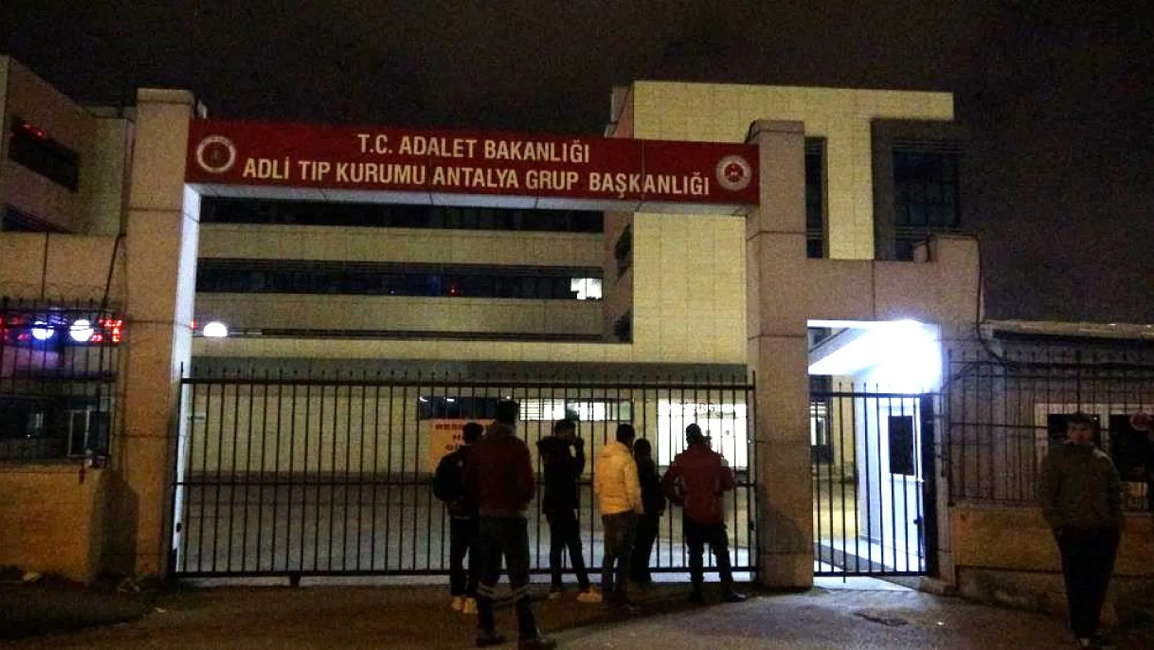 Antalya'da motokuryenin ölüm haberi yürekleri dağladı! Düğün hazırlığı yapan genç hayatını kaybetti