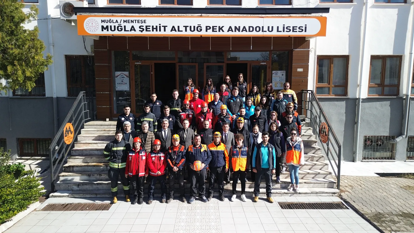 Muğla'da Deprem ve Yangın tahliye tatbikatı gerçekleştirildi