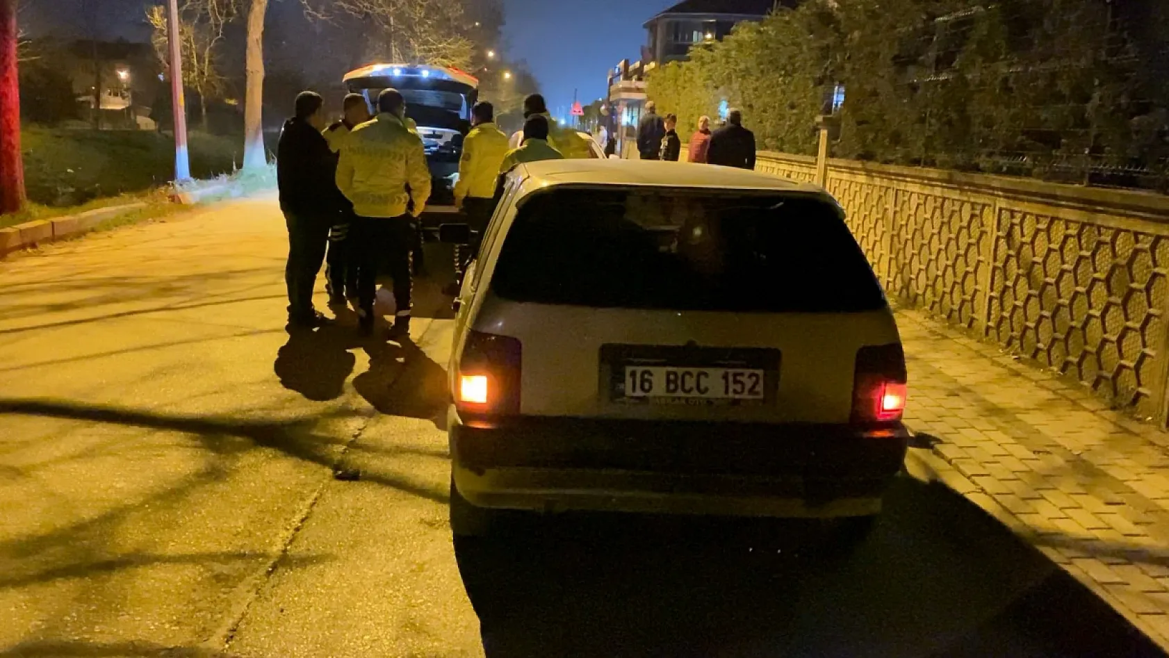 Uygulamadan kaçan alkollü sürücüden polislere, 'Amerikan polisi misiniz?'