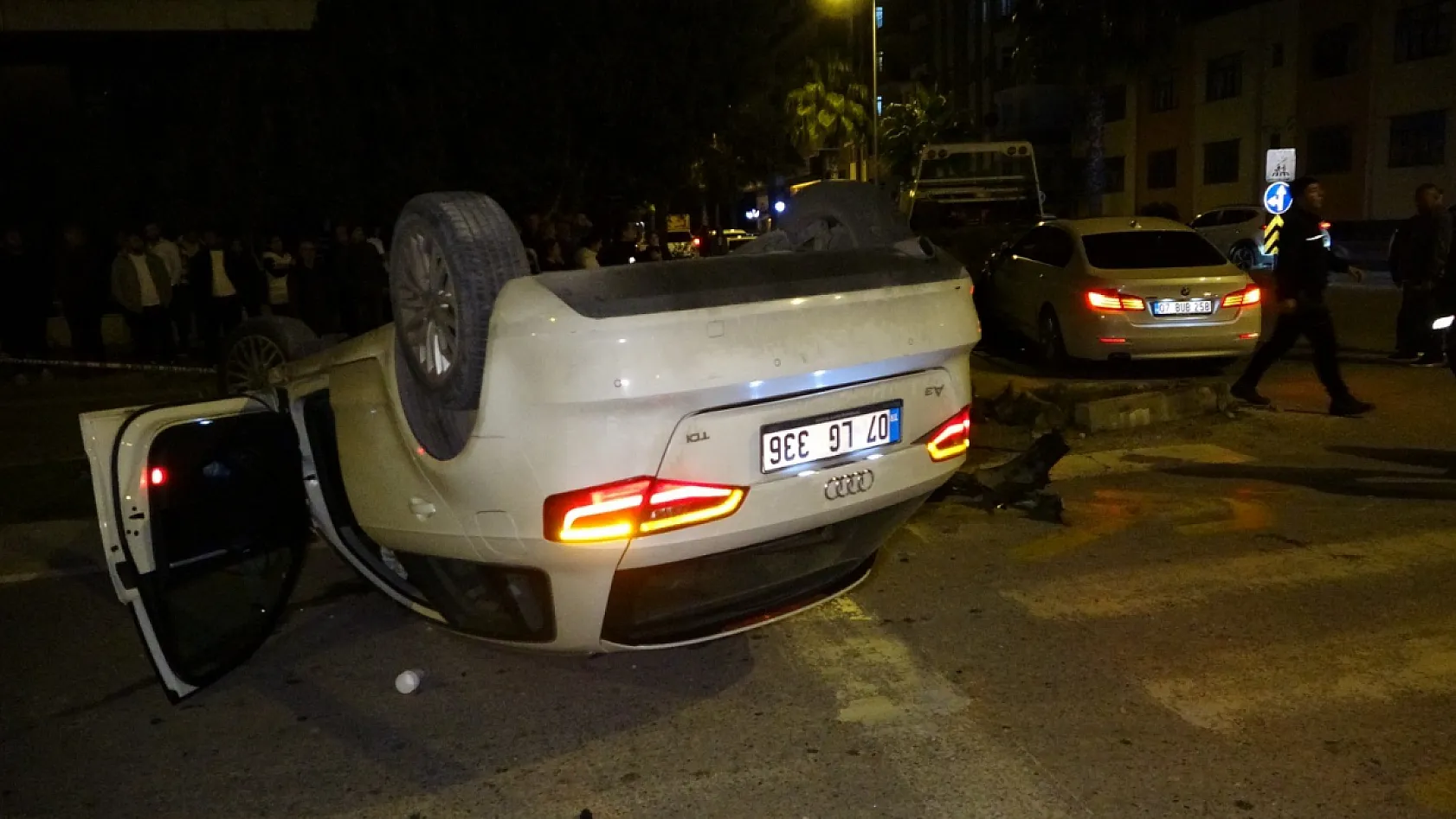 Ehliyetsiz sürücü dehşet saçtı: 4 yaralı