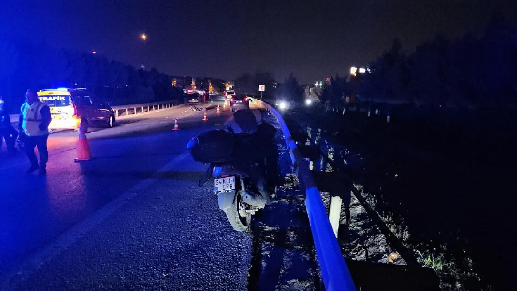 TEM Otoyolu'nda feci kaza: Motosiklet sürücüsü feci şekilde can verdi