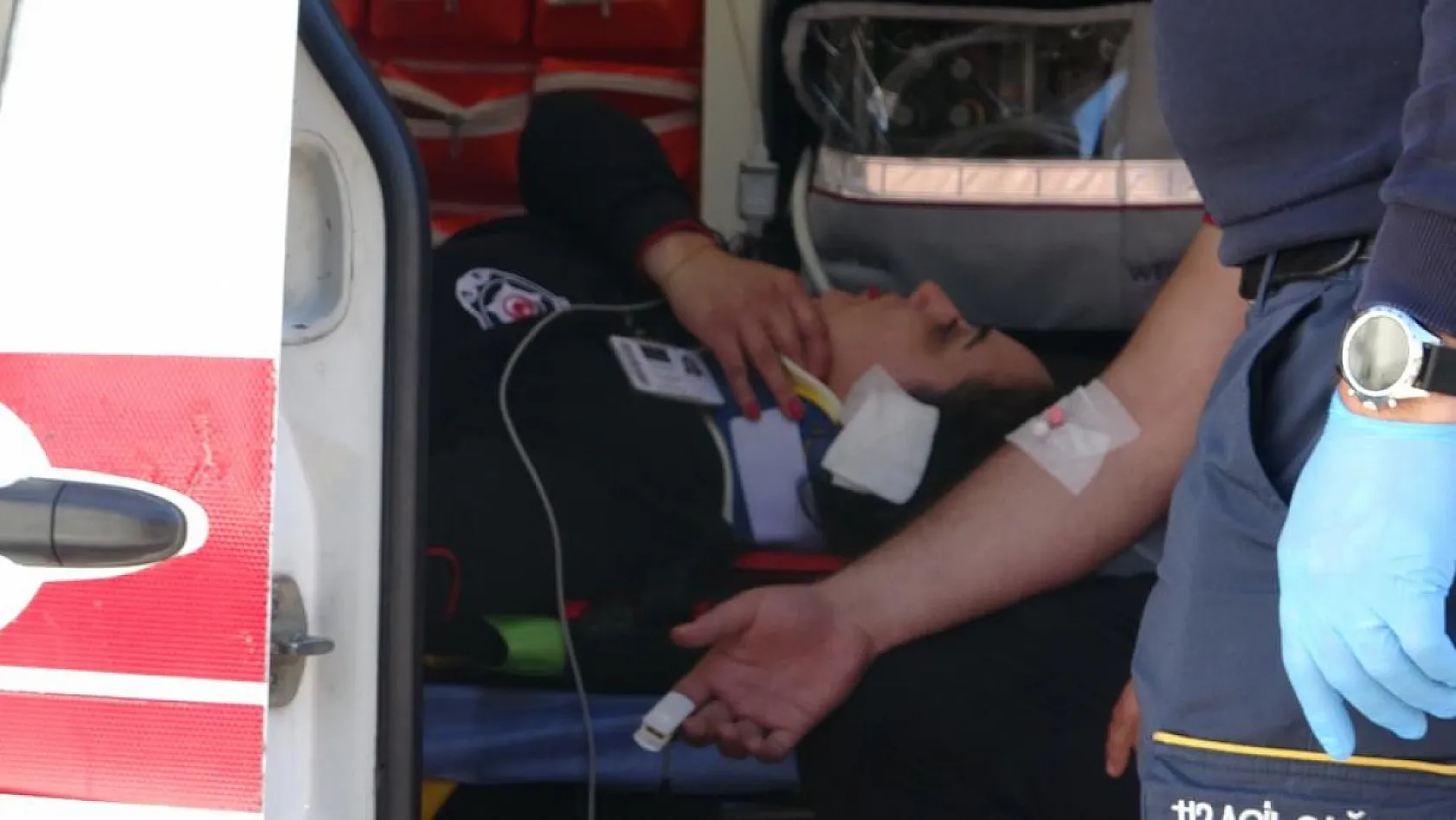 Para taşıyan zırhlı araç ile otomobil çarpıştı, paralar çuvallarla nakledildi