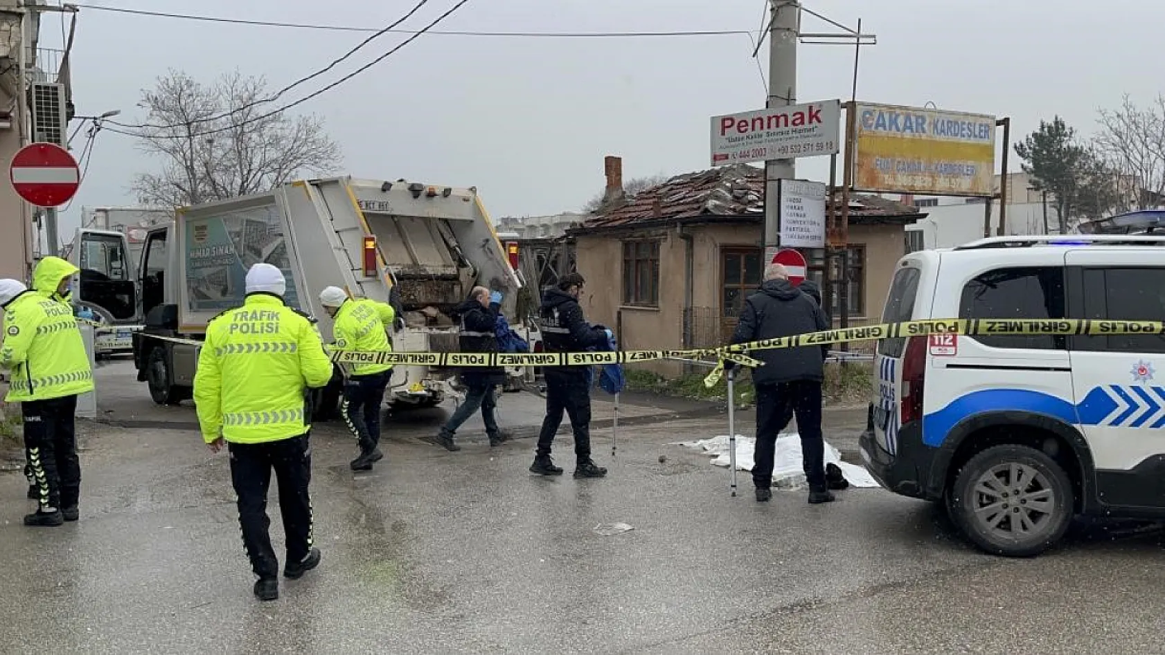 Korkunç kaza! Çöp kamyonu altında kalan 66 yaşındaki kadının ailesi isyan etti