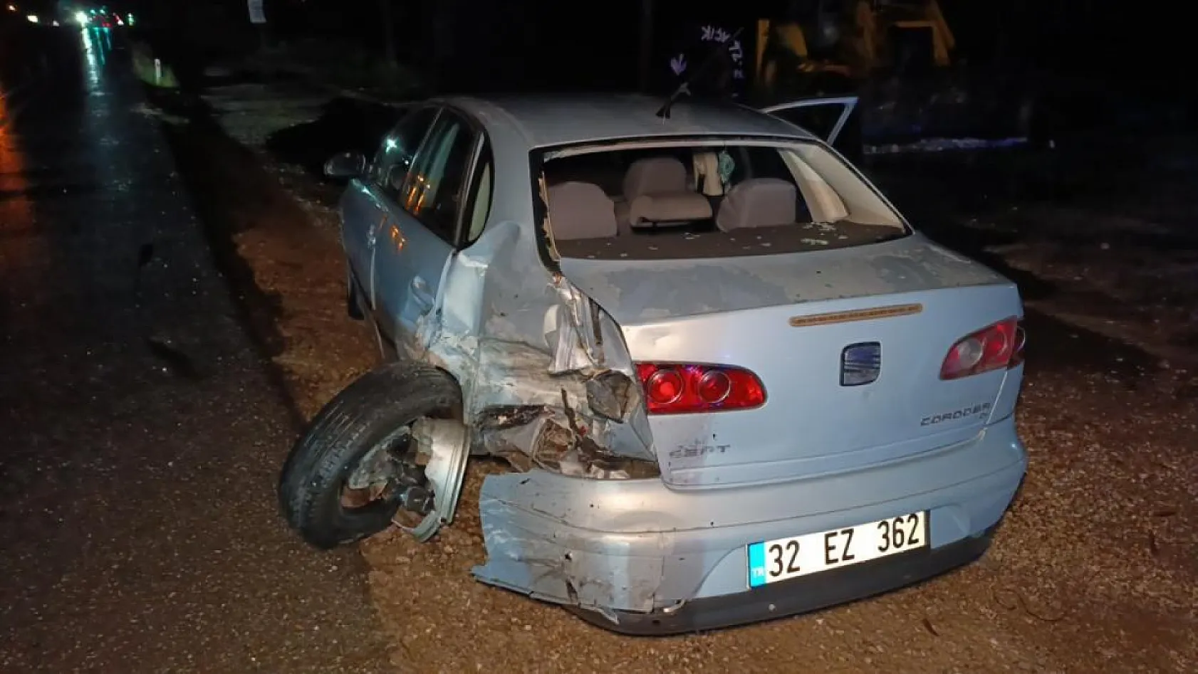 Kazadan sonra kaçan alkollü sürücü tarlada saklanırken yakalandı