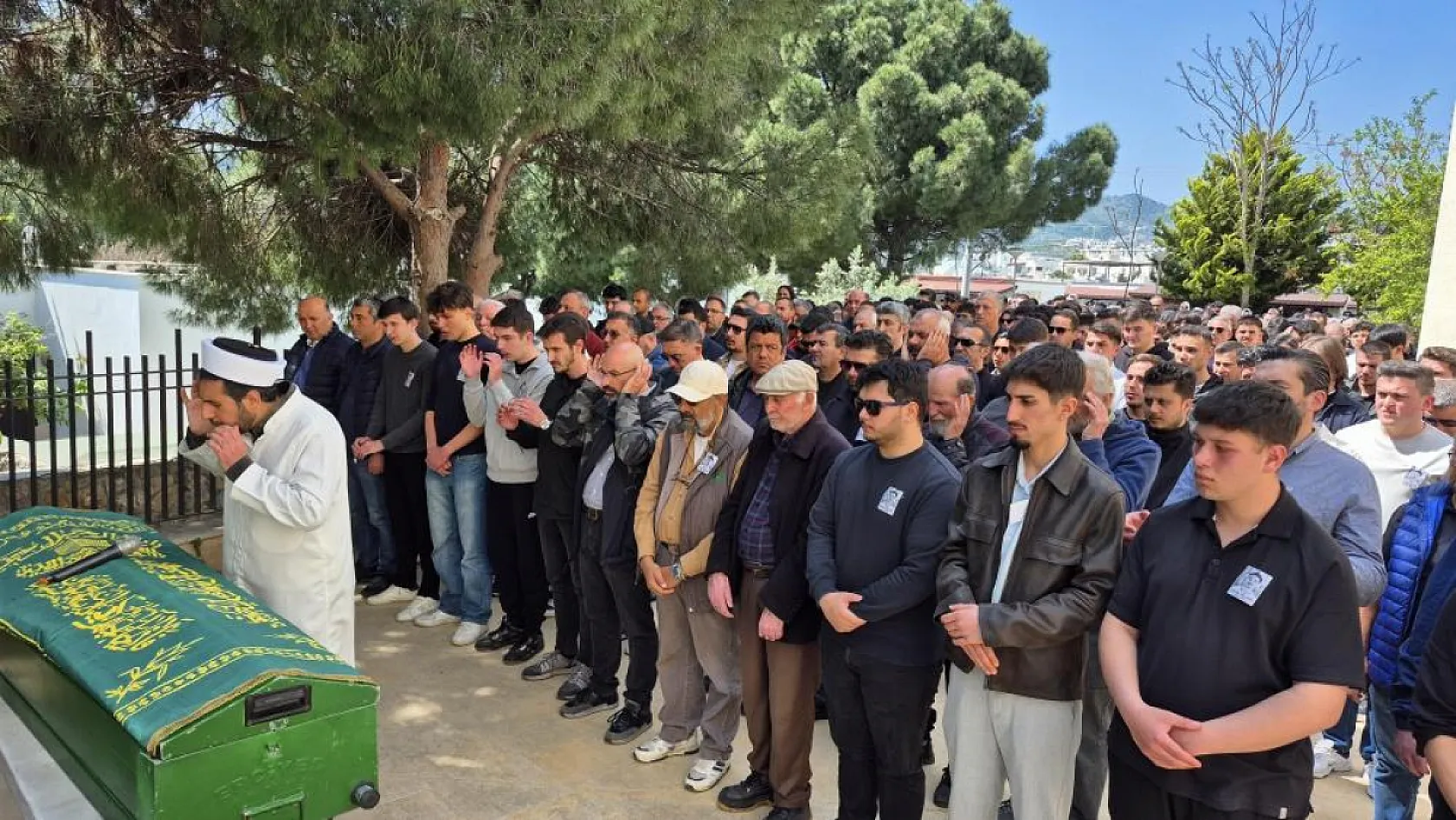 Bodrum'da yürek yakan veda! 19 yaşındaki genç amansız hastalığa yenik düştü