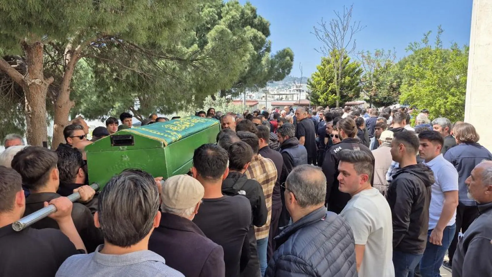 Bodrum'da yürek yakan veda! 19 yaşındaki genç amansız hastalığa yenik düştü