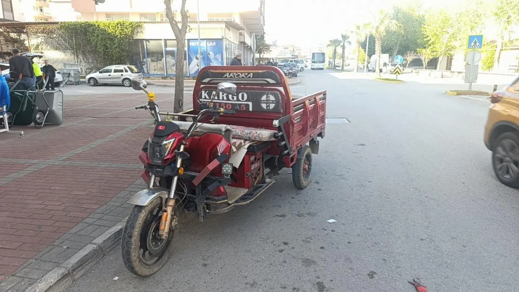 Kamyonetle çarpışan motosiklet sürücüsüne şok ceza! O yazı dikkat çekti, ancak ehliyeti yoktu!