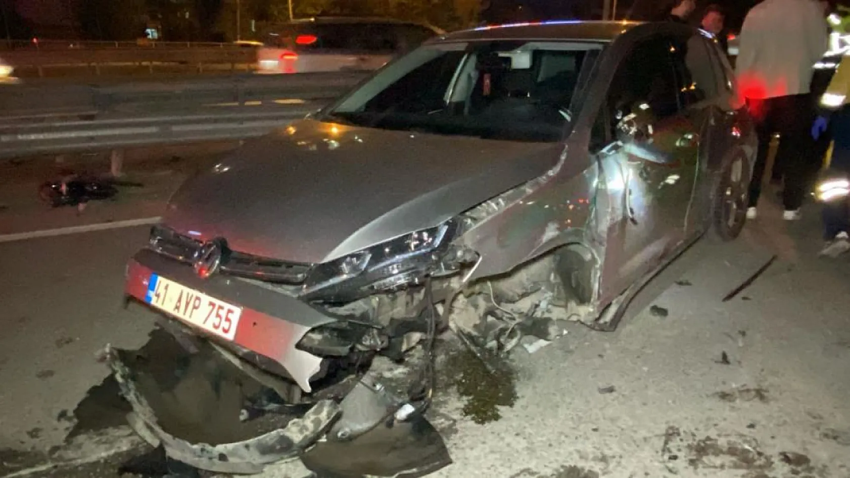 Trafik kazası: İki araç da hurdaya döndü, sürücüler yara almadan kurtuldu