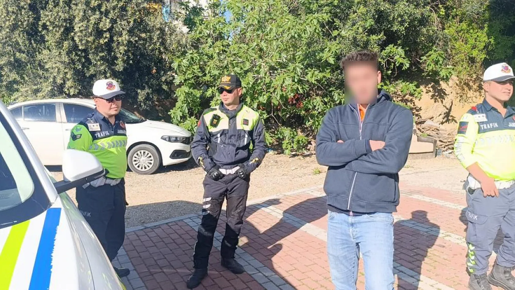 Böylesi ilk defa görüldü, motosikletini sakladığı yer jandarmayı bile şaşkına çevirdi