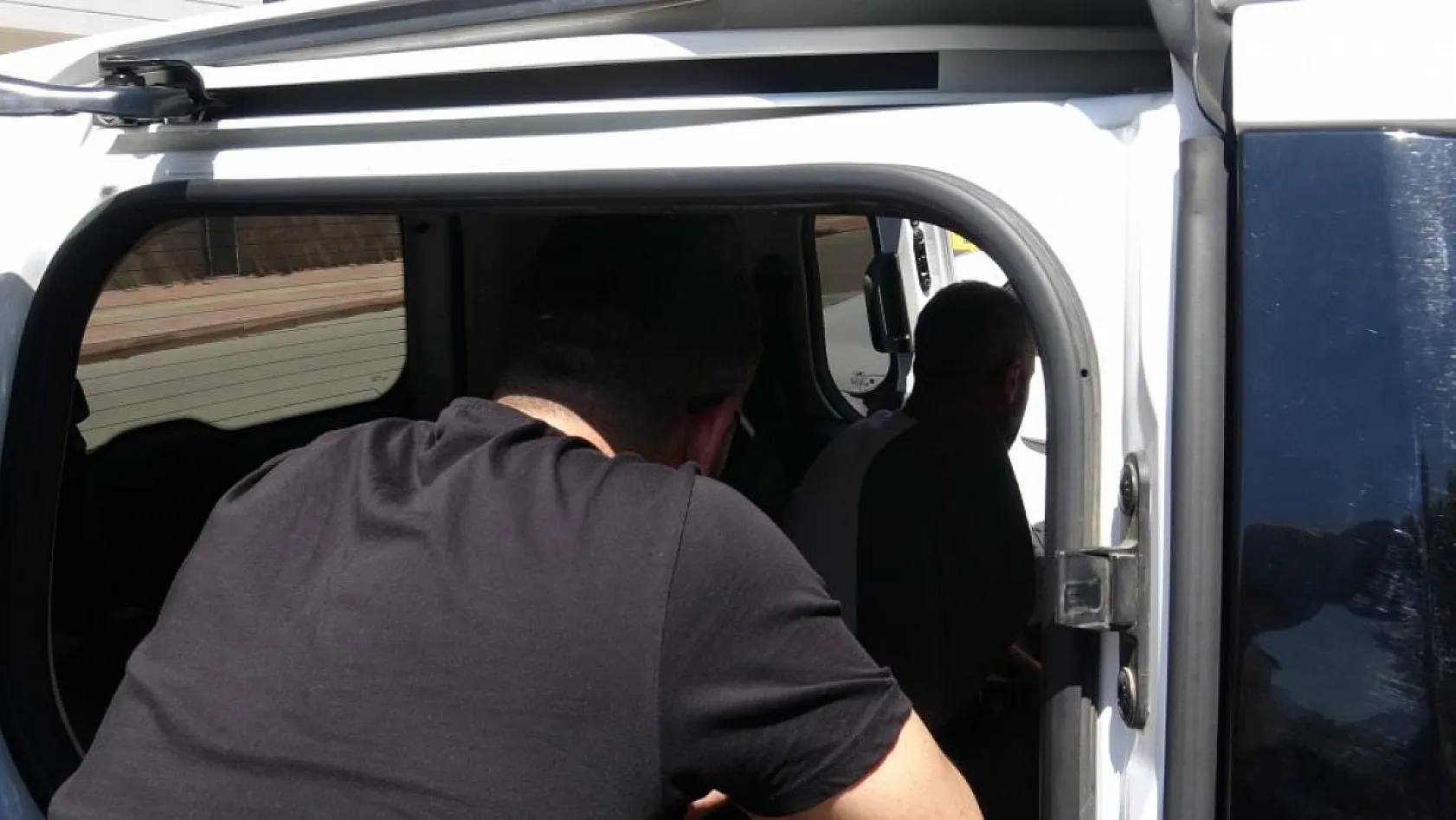 Genç kadın evinde ölü bulundu: Vücudundaki morluklar şüpheye neden oldu