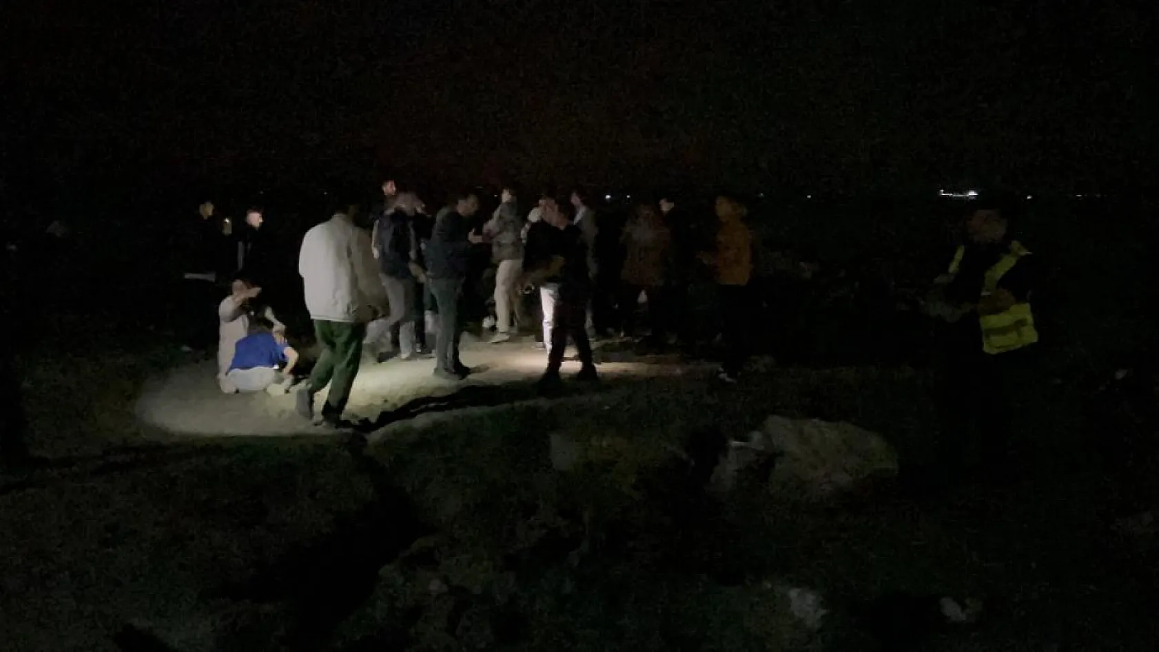 Balık tuttum diye sevinirken canından oldu