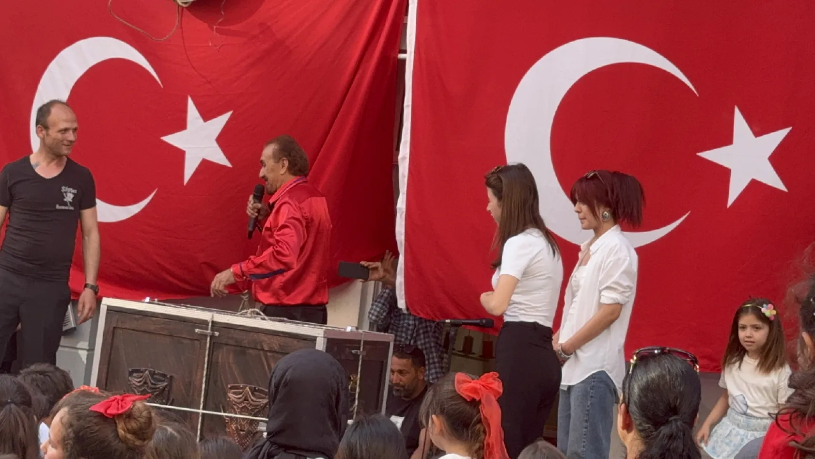 Marmaris'in miniklerini doyasıya eğlendi