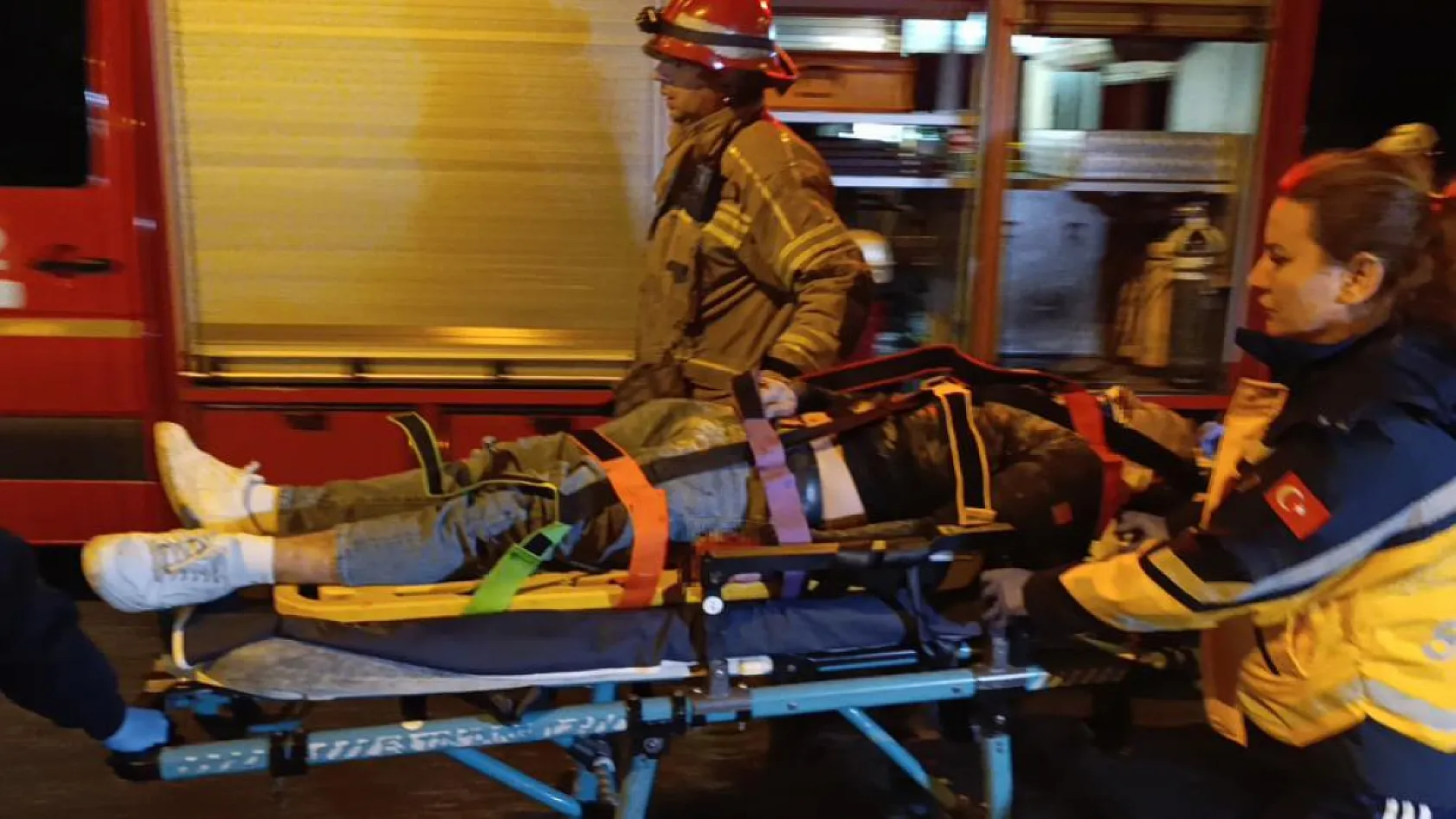 Kamyonun altına giren otomobilin sürücüsü 2 gün sonra hayatını kaybetti