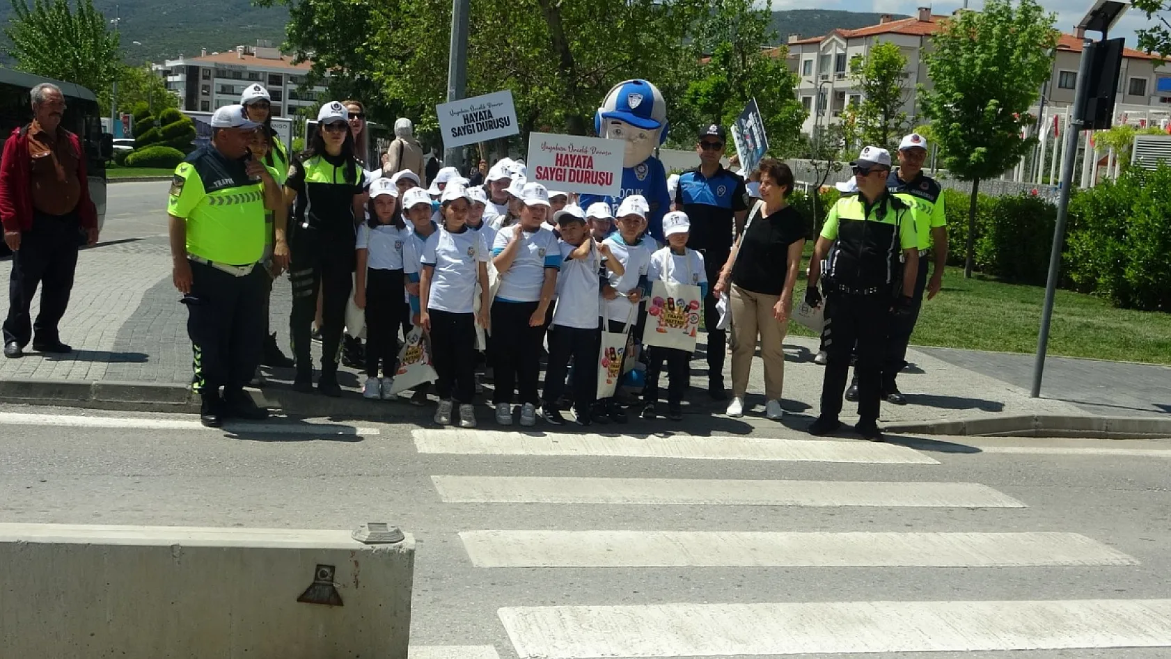 Trafik haftası kapsamında Menteşe'de farkındalık etkinliği düzenlendi