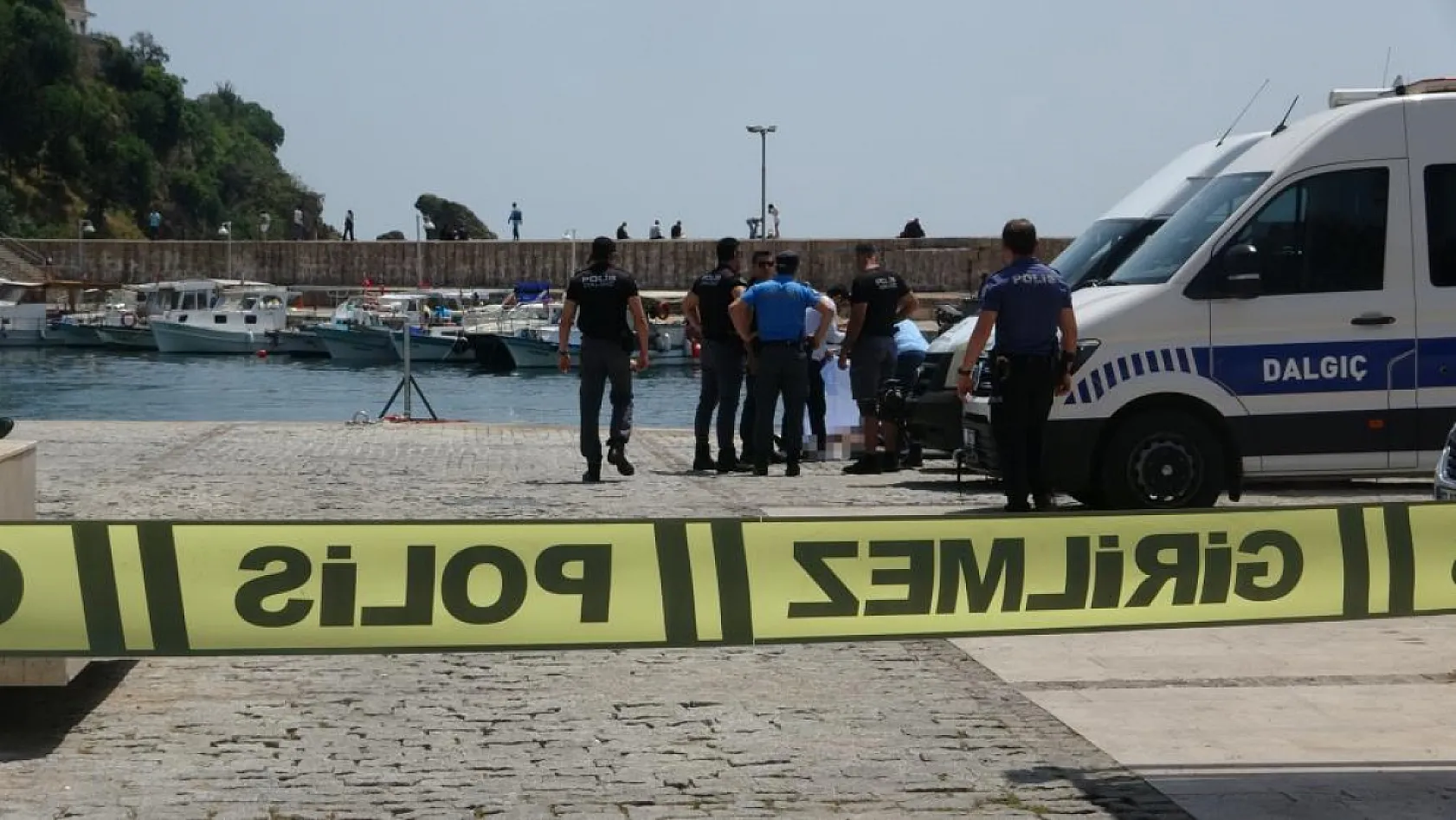 Deniz keyfi kabusa döndü: Vatandaşlar cesetle karşılaştı