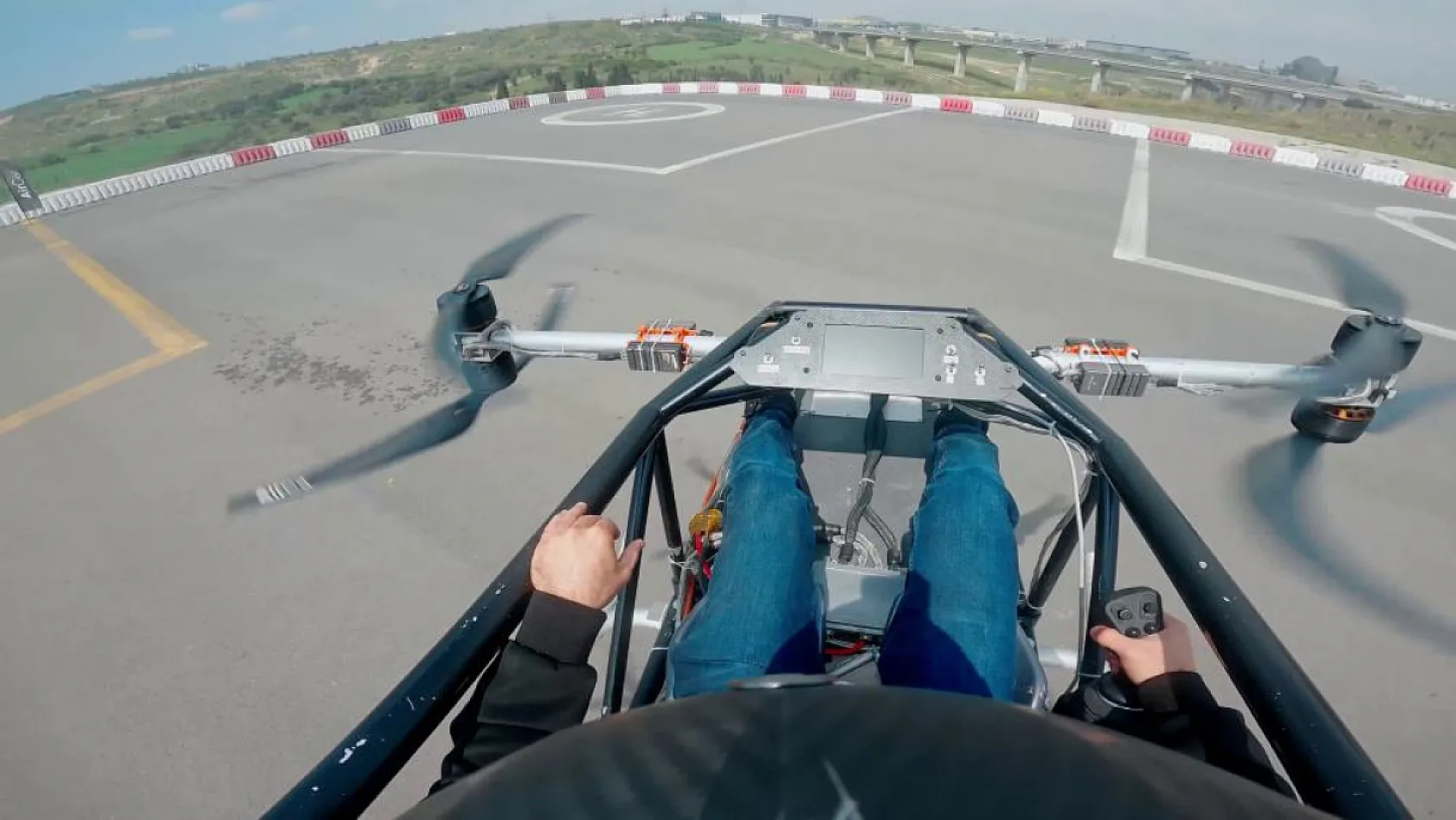 Türkiye'nin uçan otomobili havalandı: İnsanlı uçuşlar başladı