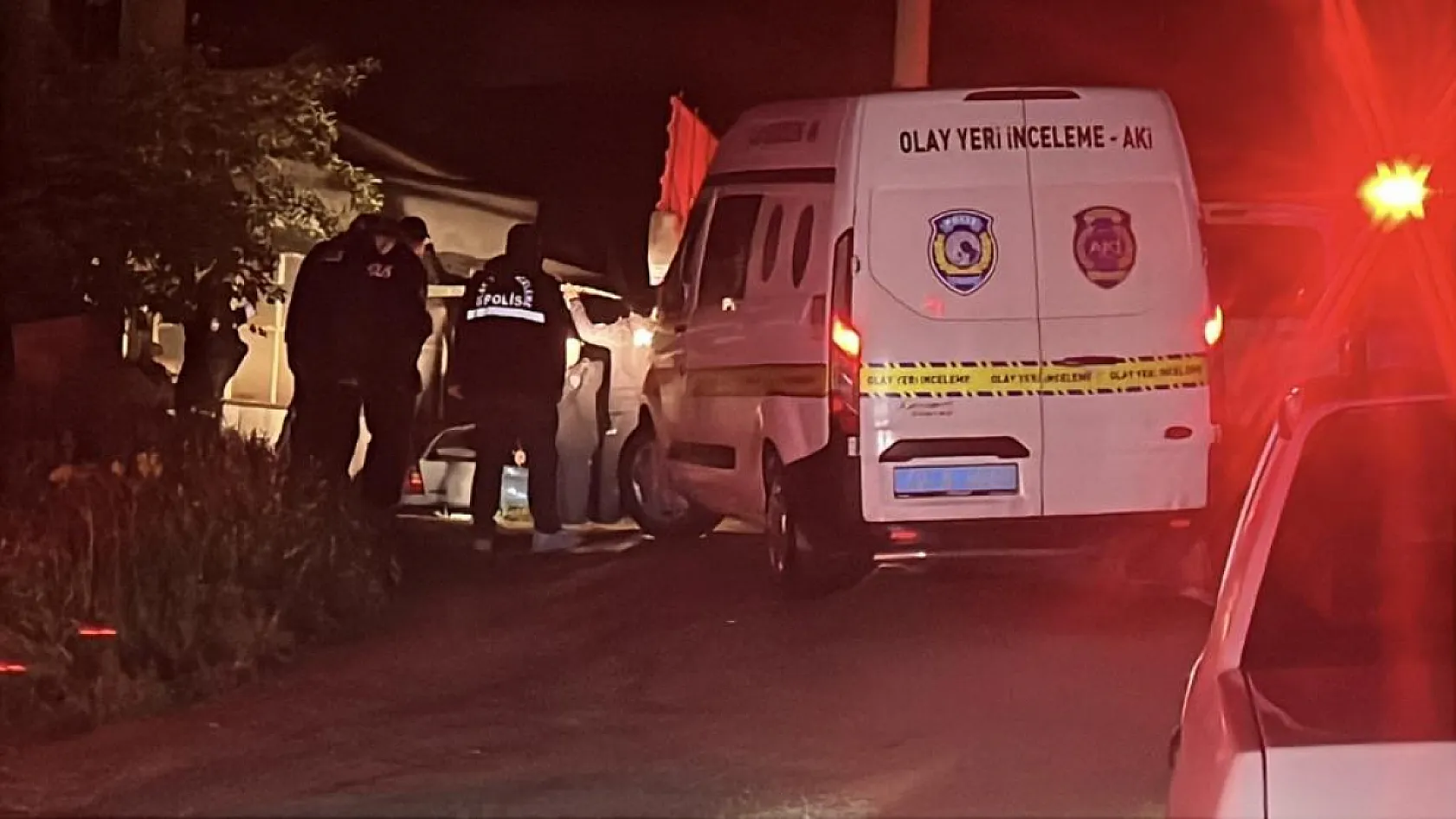 Ev yangını: Yaşlı çift hayatını kaybetti