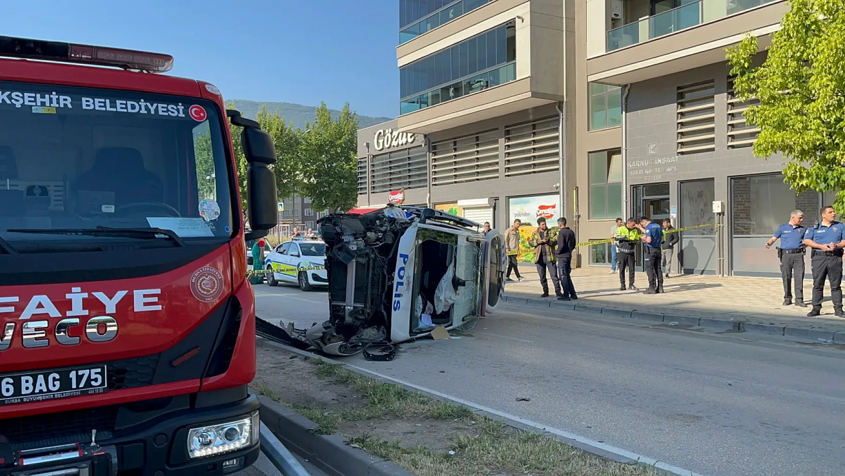 Kadına Şiddet İhbarından Dönen Polis Aracı Takla Attı: 2'si Polis 4 Yaralı