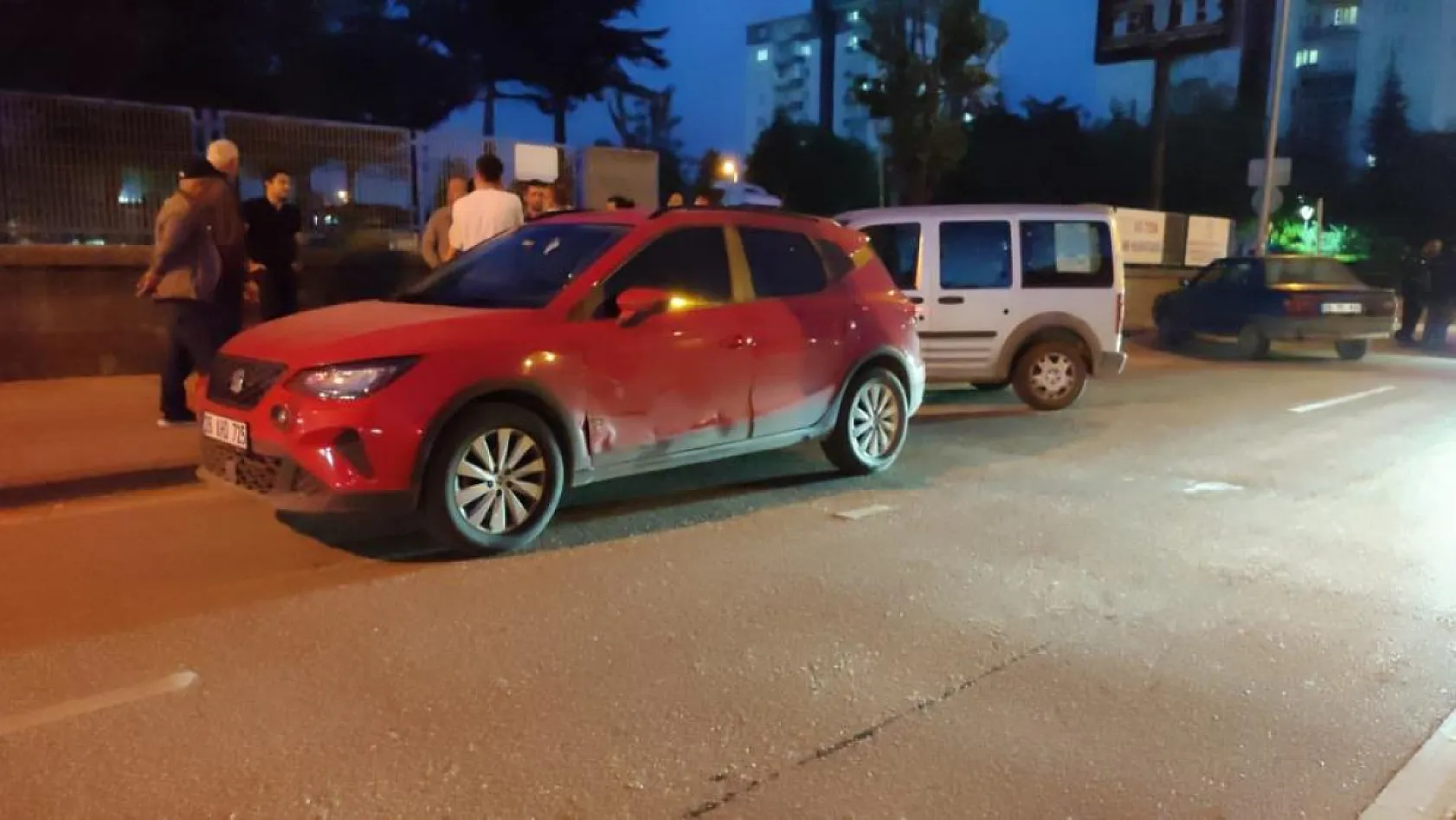 Kaza yapıp kaçan gence babasından ilginç sitem 'Devede de boy var ama eşeğin arkasında gidiyor'
