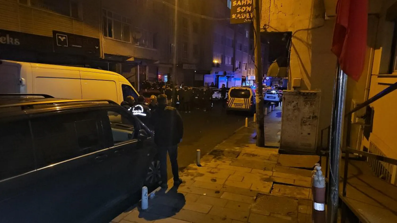 Eğlence mekanına el bombası atıldı: 7 yaralı