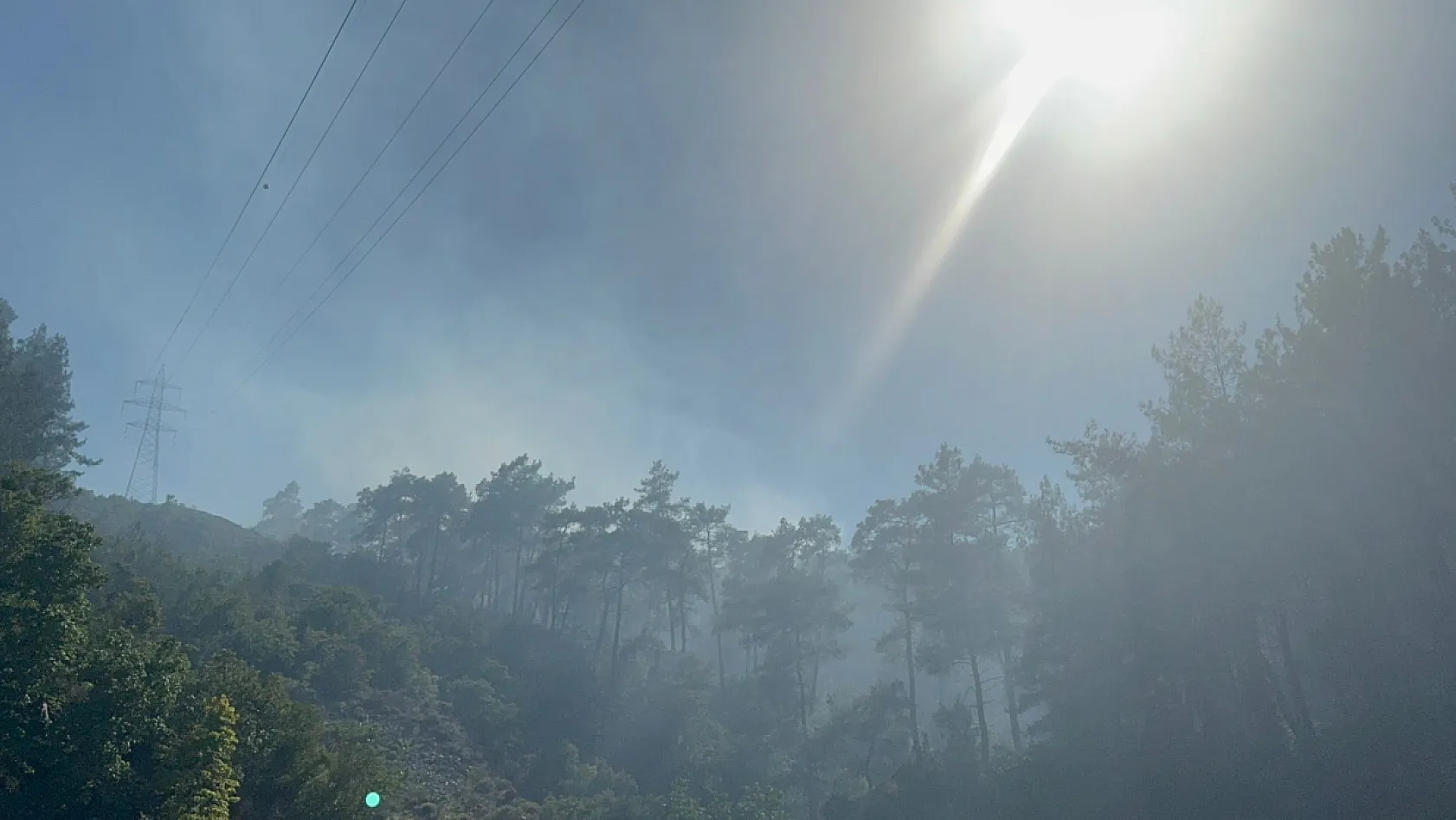 Marmaris yangınına 13 helikopter, 2 uçak, 20 arazözle müdahale sürüyor