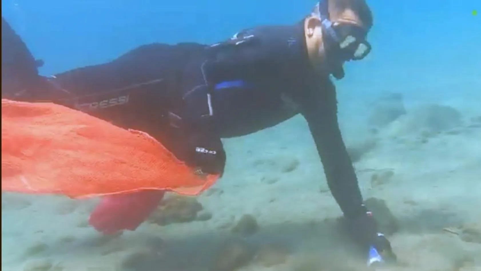 Muğla'da Dünya Çevre Günü'nde Deniz Dibi Temizliği
