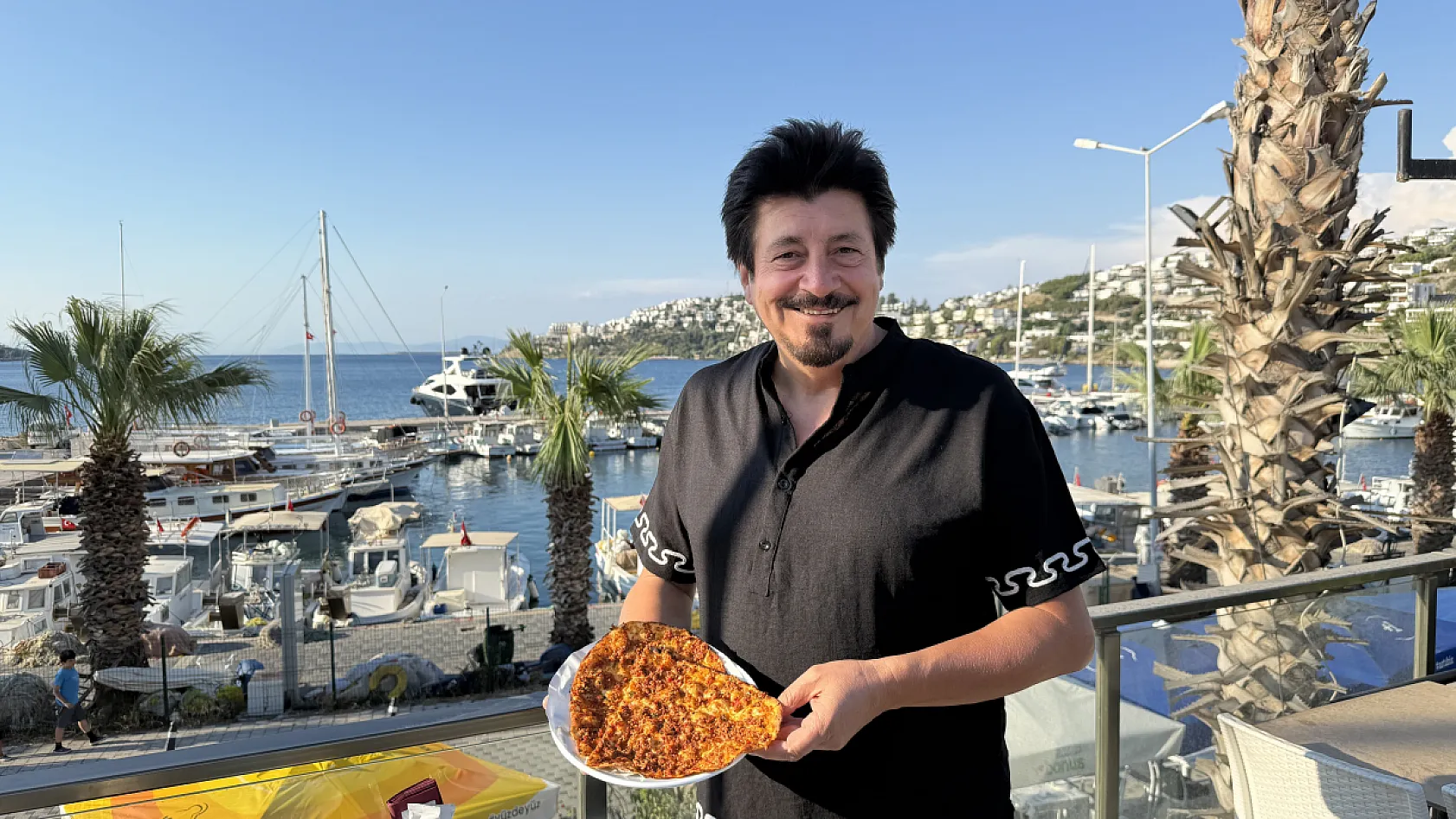 Bodrum'da 3 bin TL'lik lahmacun isyanı: 'Altın tozuyla mı yapıyorlar?'