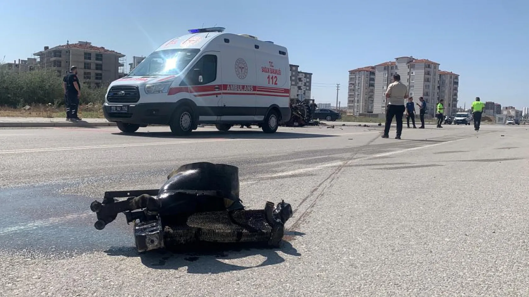 Otomobil ile traktör çarpıştı: 86 yaşındaki sürücü hayatını kaybetti