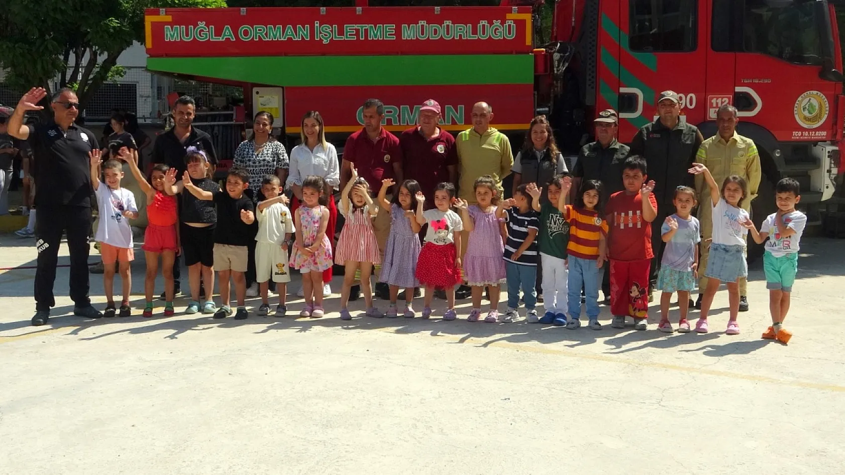 Muğla'da öğrencilere orman yangınları konusunda eş zamanlı farkındalık eğitimi verildi