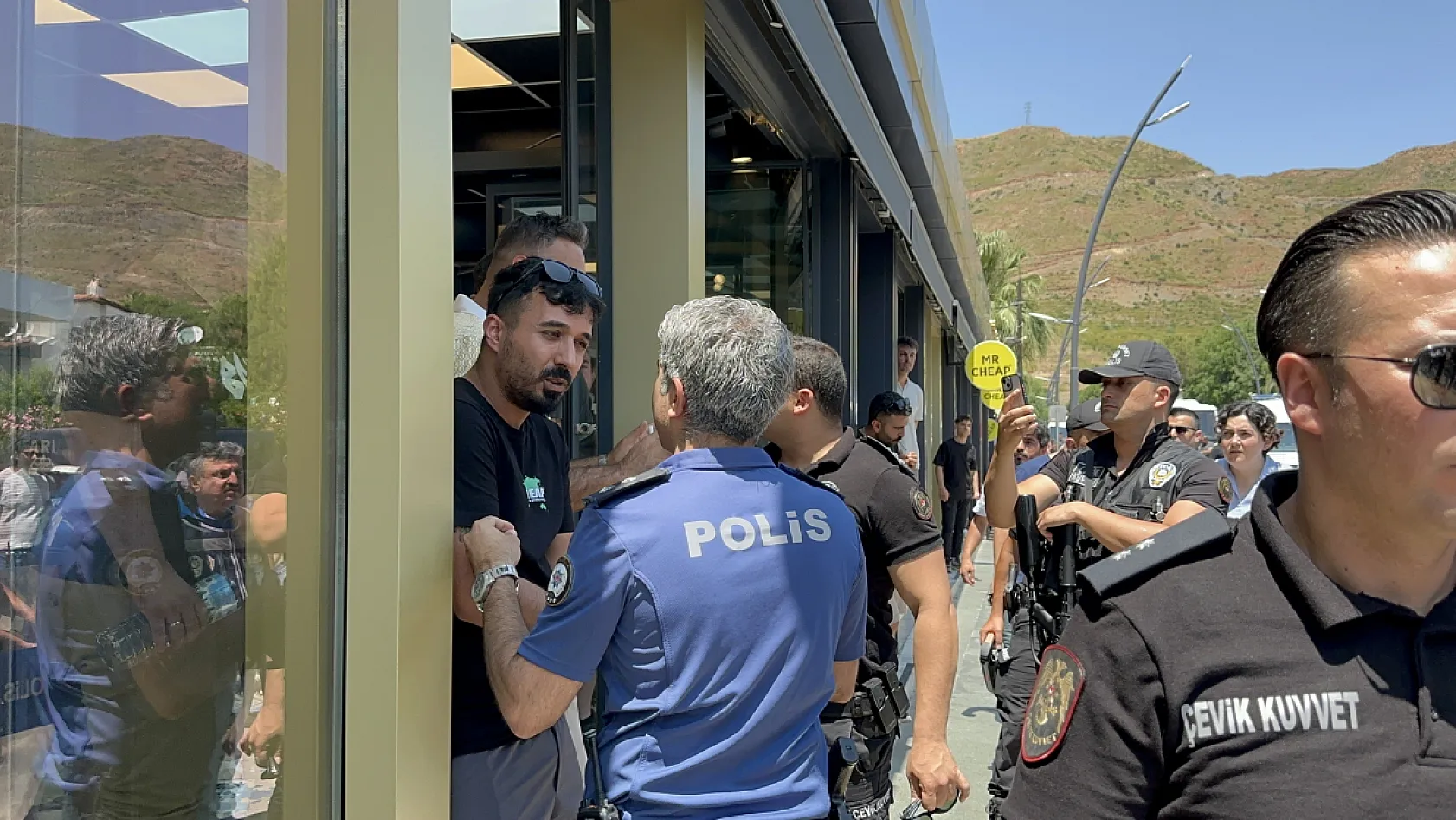 Marmaris İçmeler'de yıkım gerginliği sürüyor