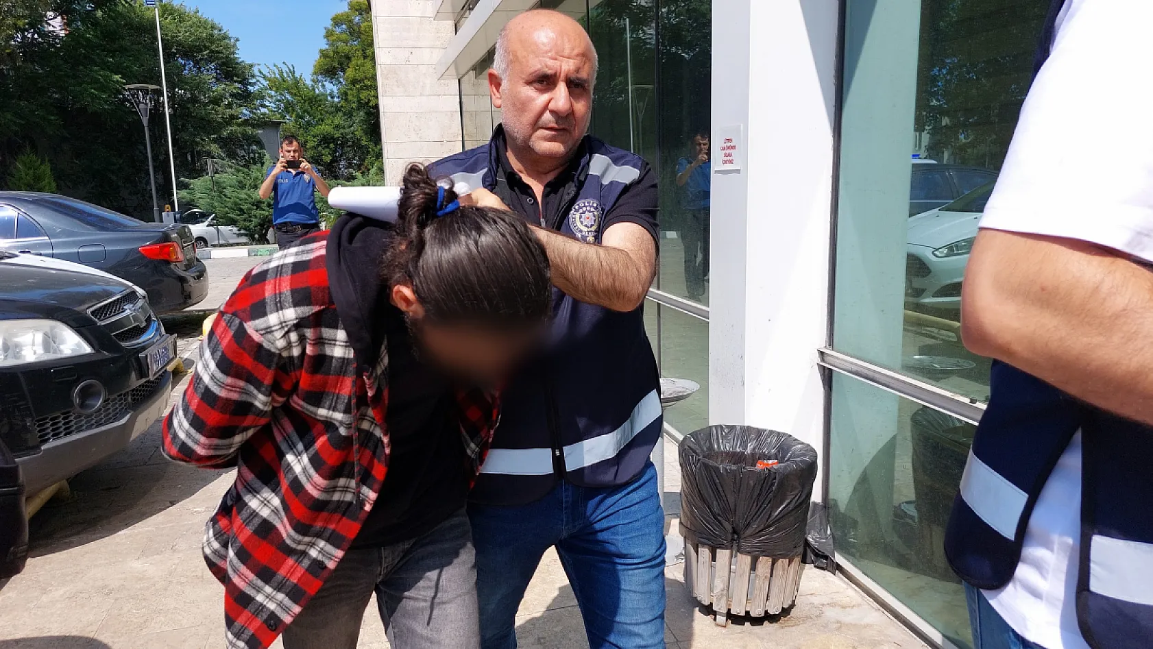 Birlikte yaşadığı kadını darp etti, fenalaşınca hastaneye kaldırdı