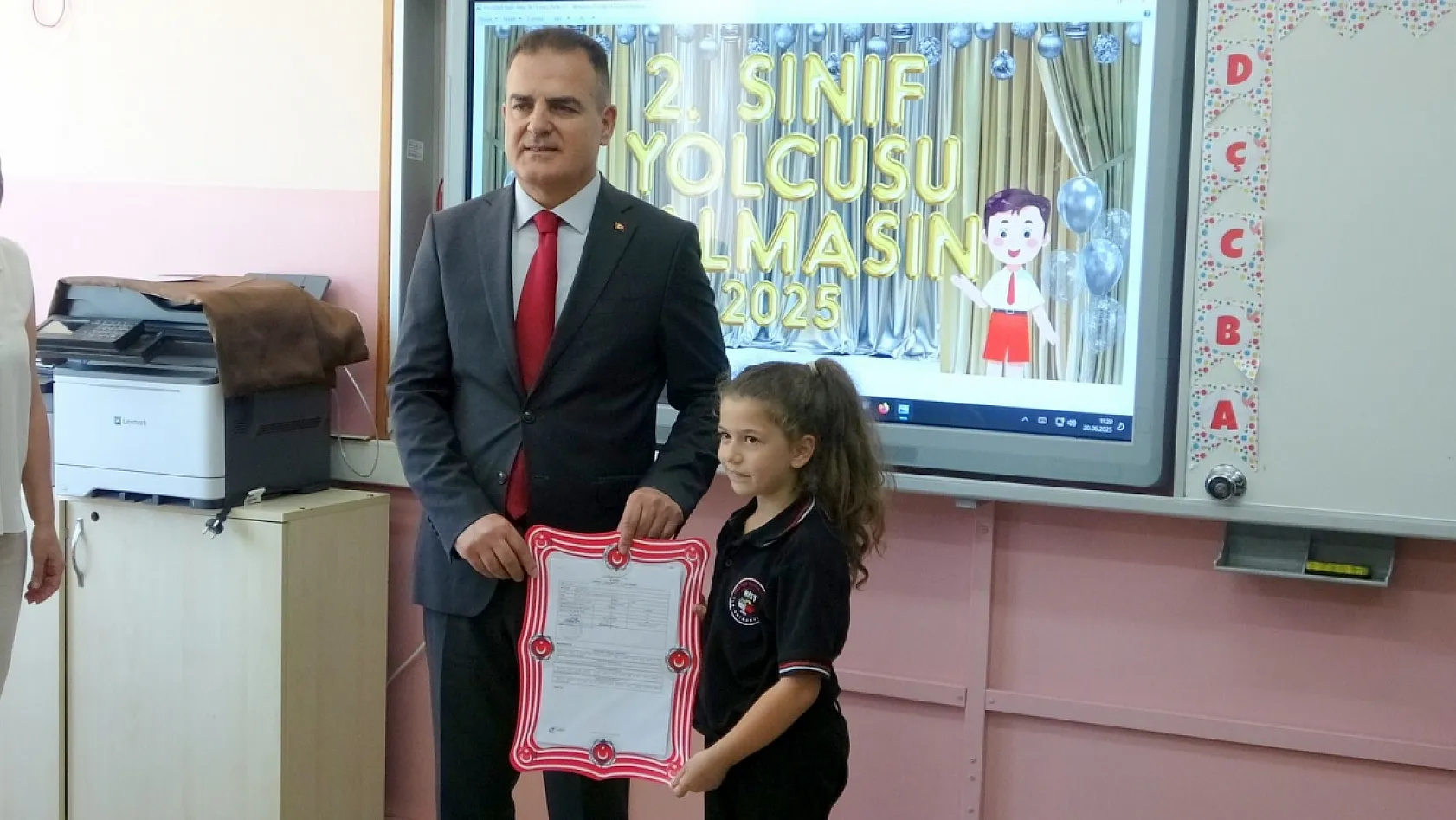 Muğla'da 163 bin öğrenci karne sevinci yaşadı