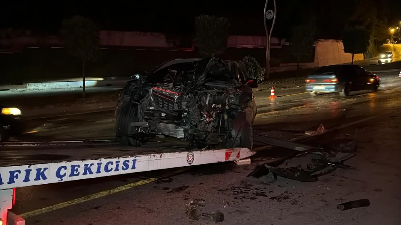 Alkollü sürücü dehşet saçtı: Karşı şeride geçti, ortalık savaş alanına döndü