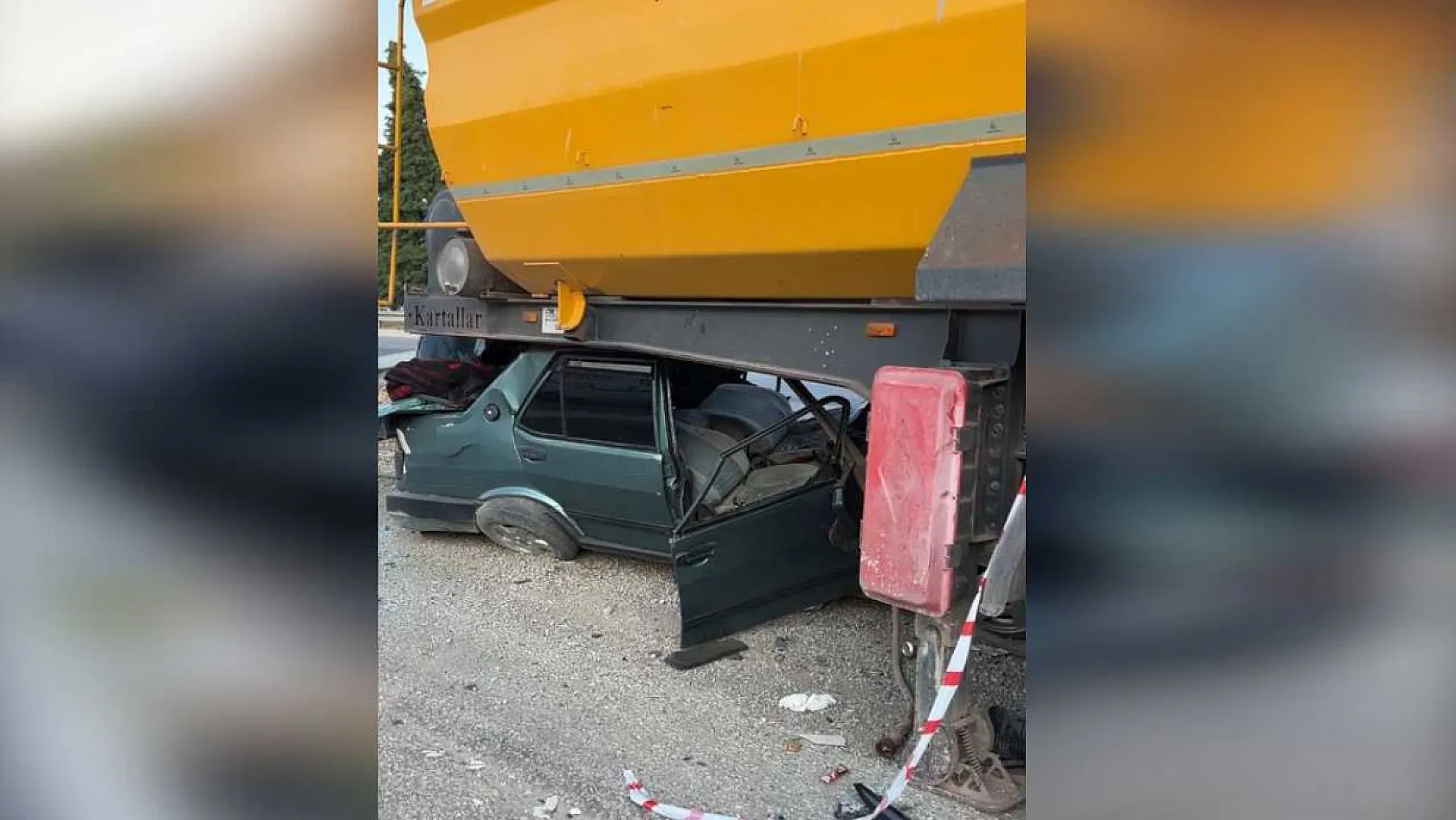 Antalya-Burdur Karayolu'nda feci kaza: 18 yaşındaki sürücü hayatını kaybetti