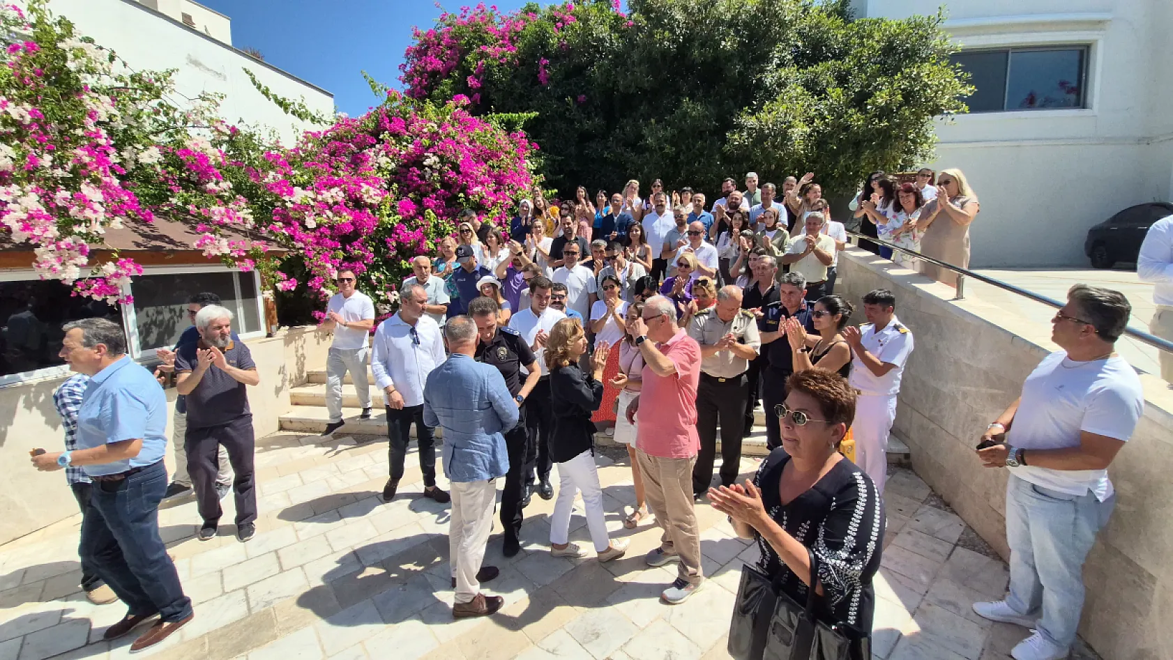 Bodrum Kaymakam Çit ve ailesine veda etti