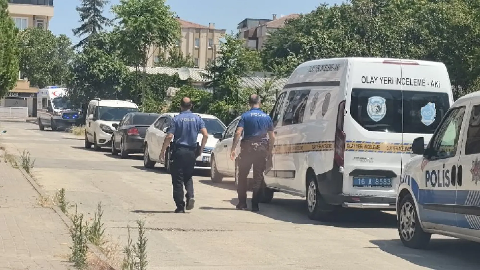 Bir aylık bebek beşiğinde ölü bulundu