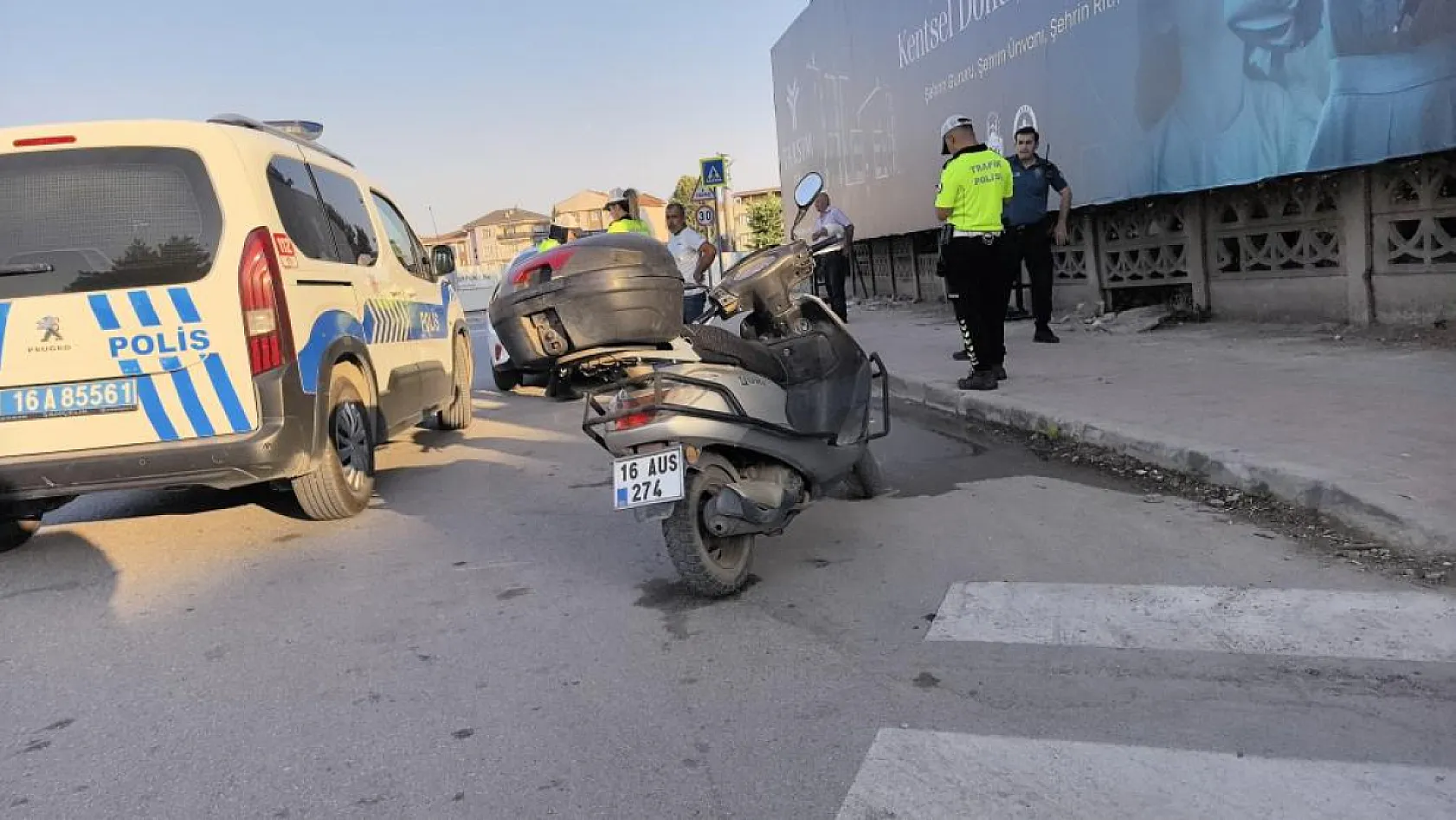 Alkollü sürücü polise yakalandı: 'Sanki cinayet mi işledik 5 tane kağıt imzalattın'