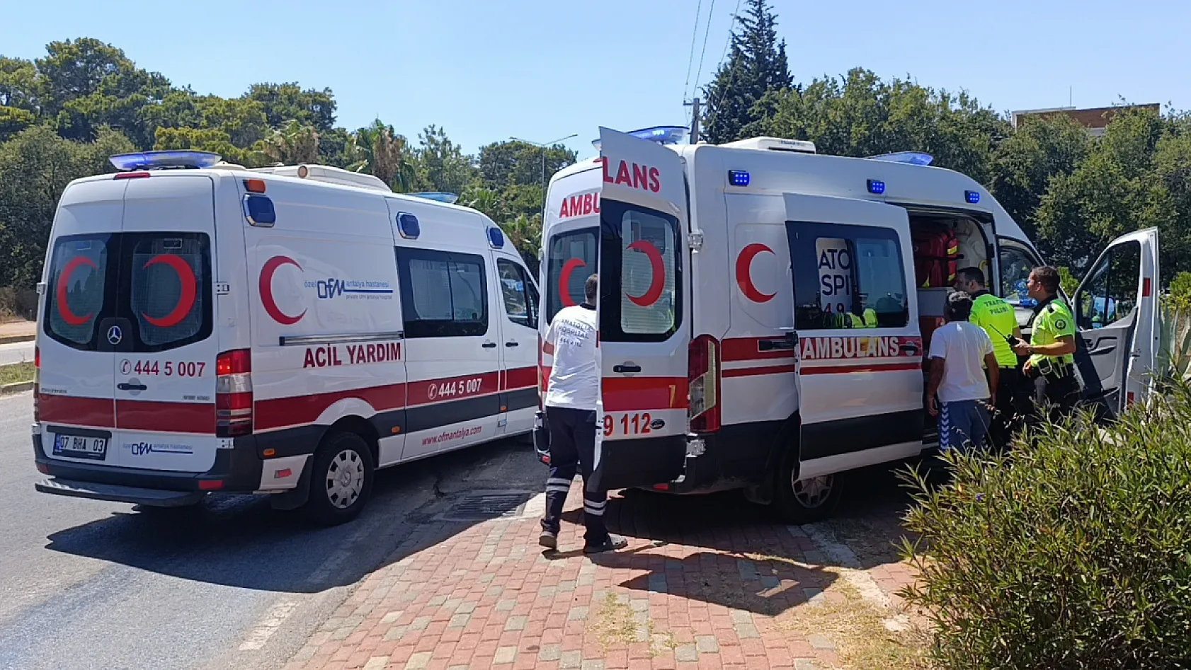 Kontrolden çıkan otomobil takla atarak savruldu: 4 yaralı