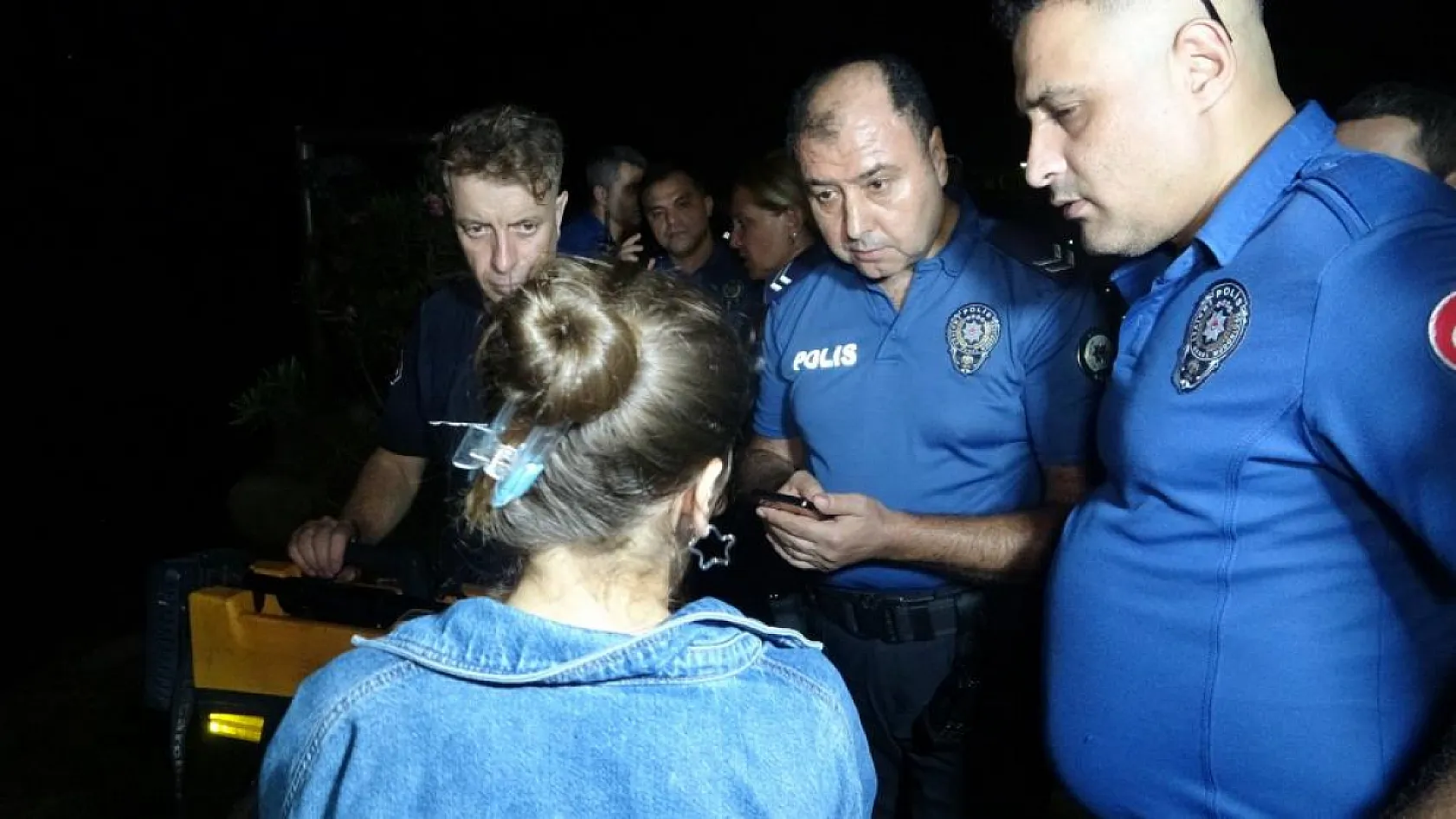 'Şelaleden denize birisi düştü' ihbarı ekipleri alarma geçirdi
