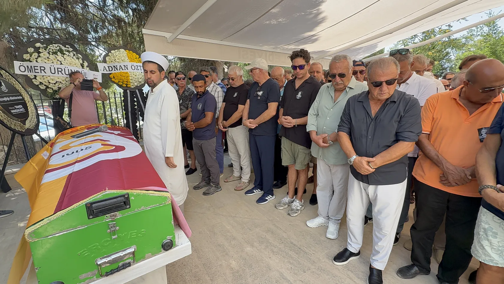 Spor basınının duayeni Ümit Aktan, Bodrum'da son yolculuğuna uğurlandı