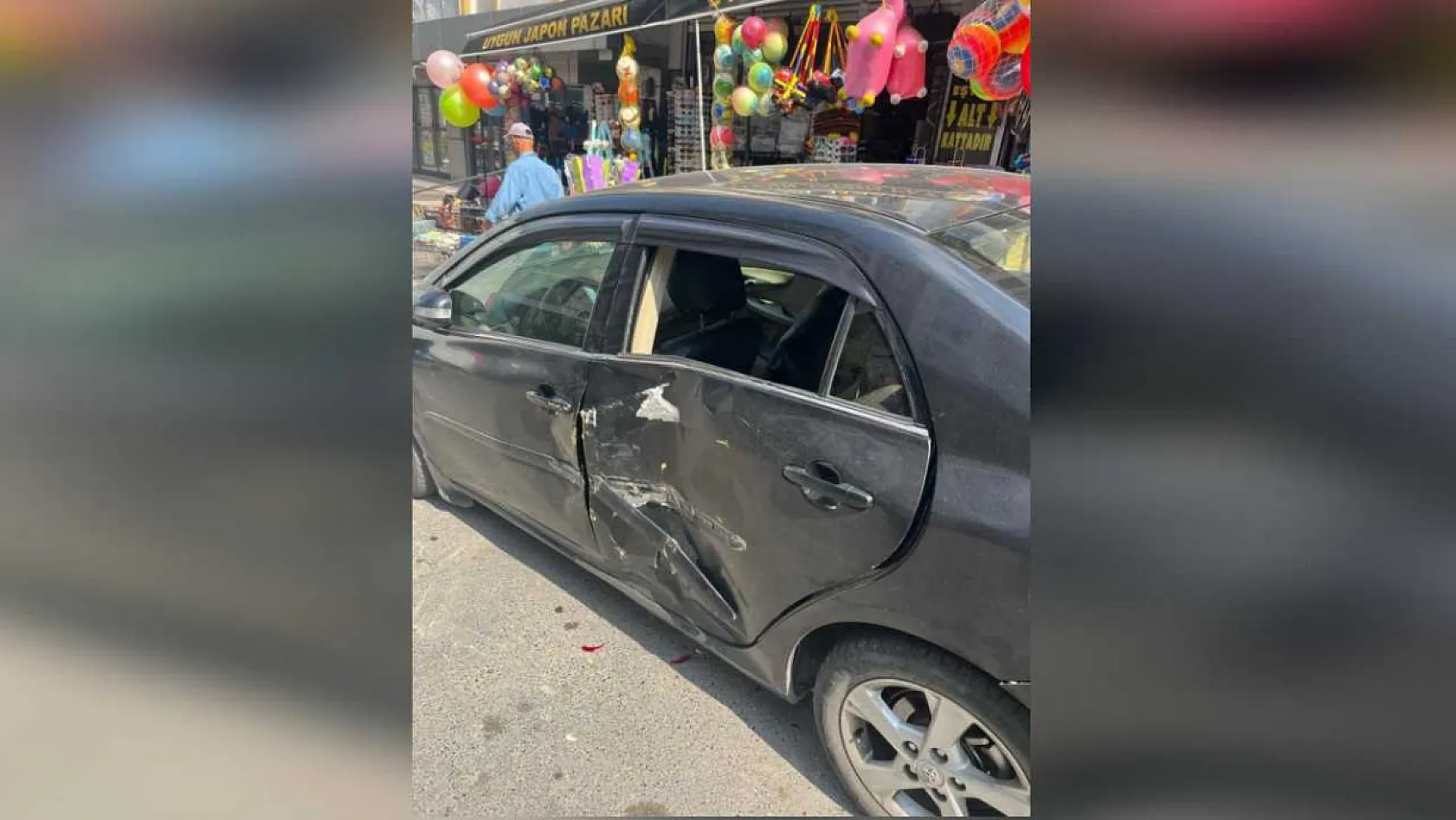 Faciadan dönüldü: Vinç kaydı, yaşlı adam iki torunuyla otomobilin altında kaldı